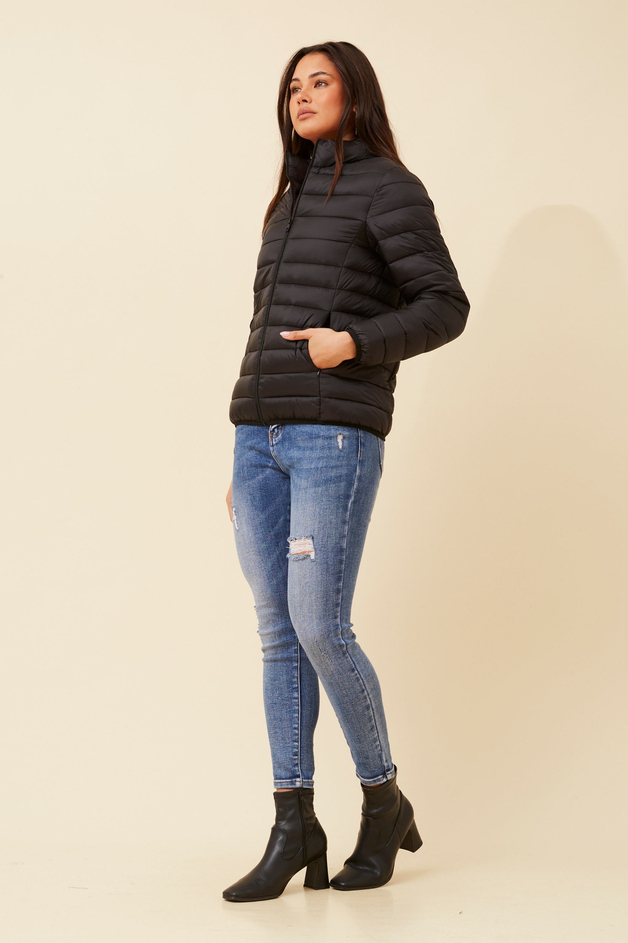 ADAYA SOLID PUFFER JACKET