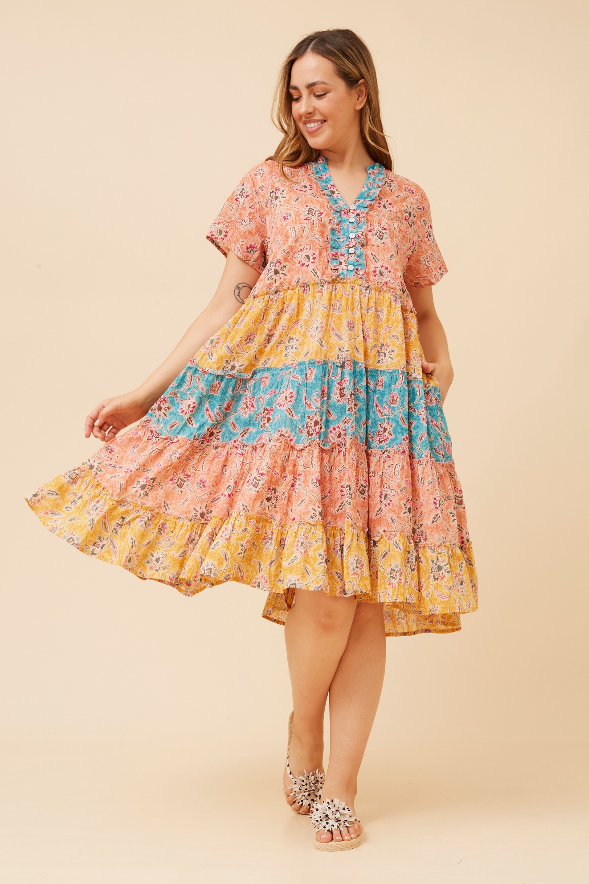 ALANIS FLORAL TIERED DRESS
