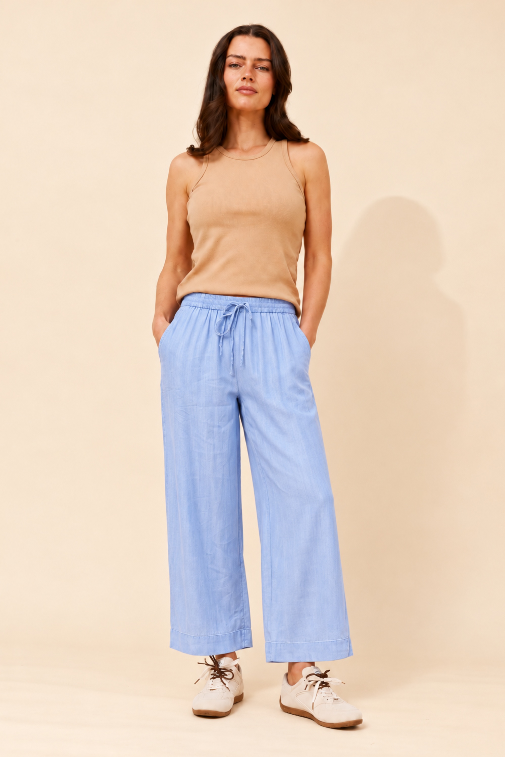 ALLORAH SOLID WIDE LEG PANTS