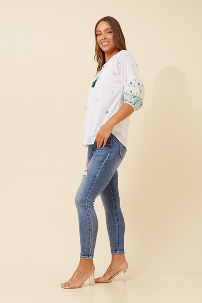 ANAKA EMBROIDERED TOP