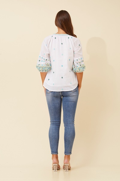 ANAKA EMBROIDERED TOP