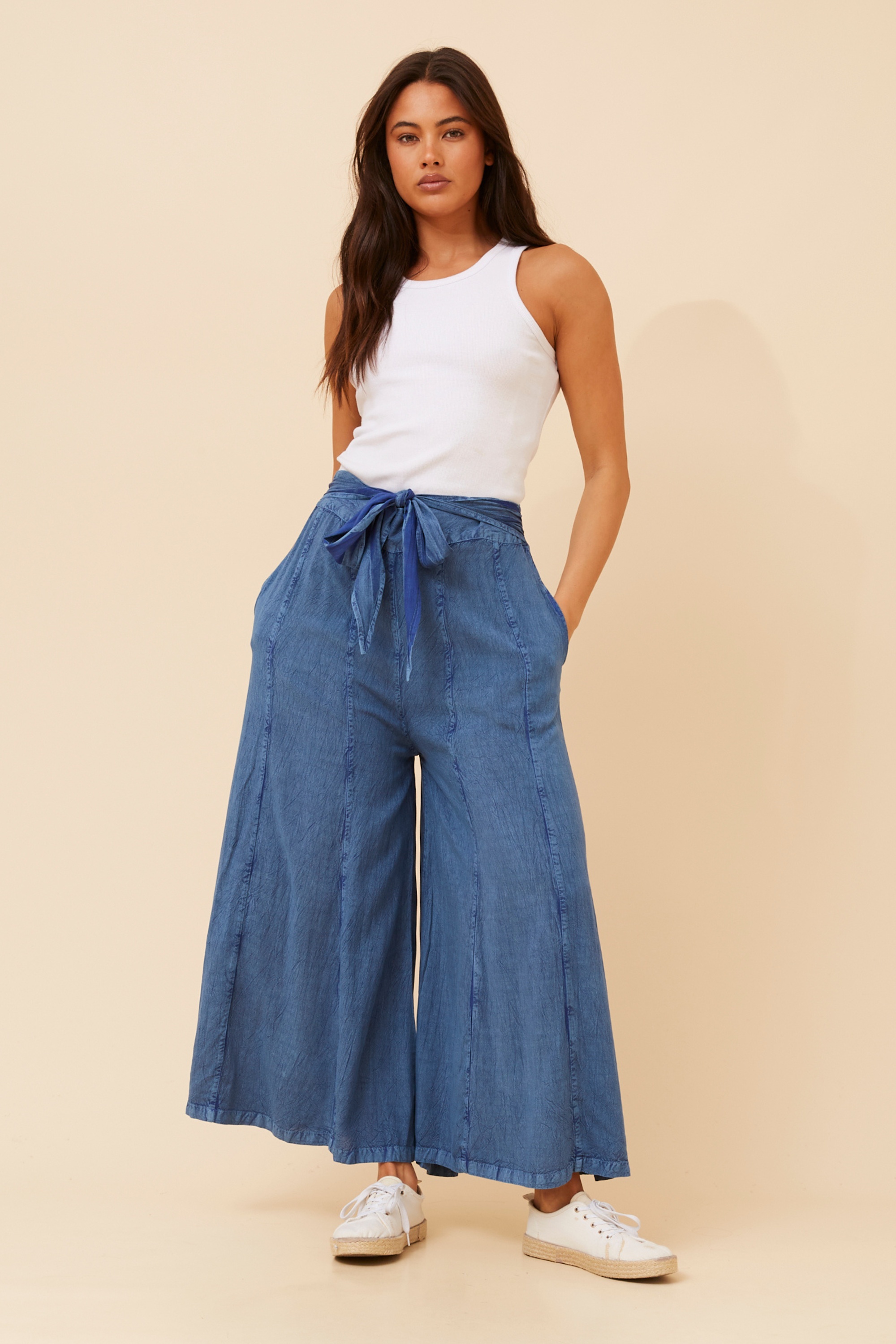 ANETTA FLARE LEG PANTS