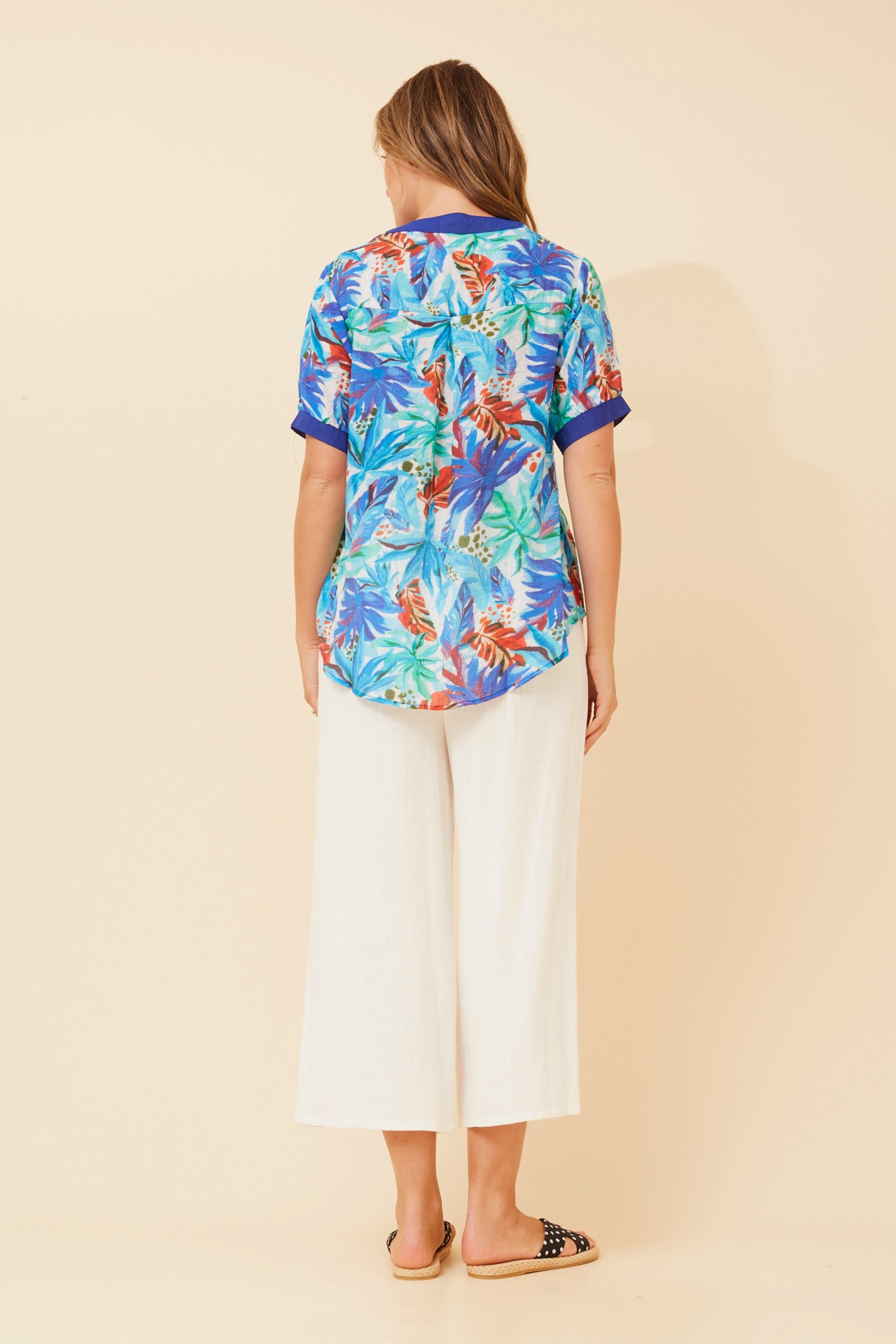 ARCHELLE TROPICAL PRINT TOP