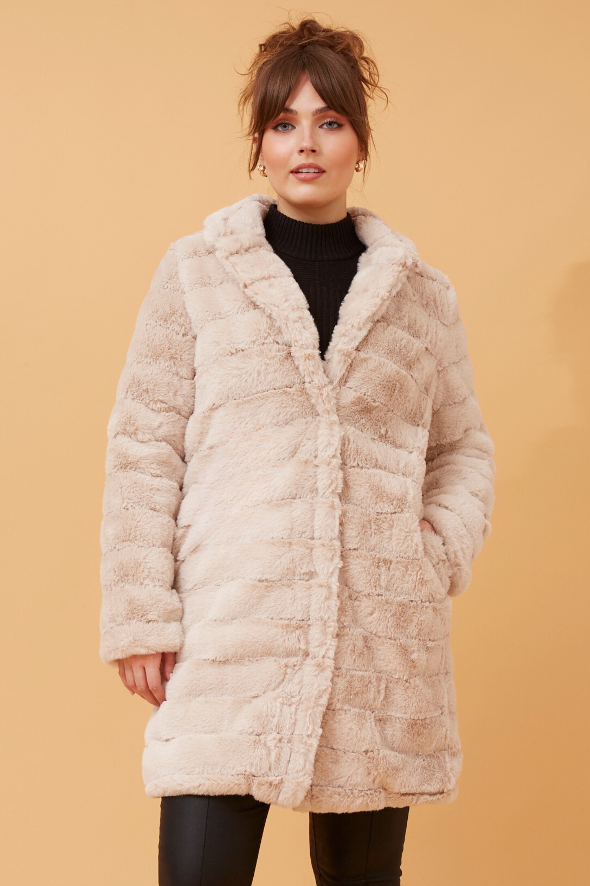 Axelle faux fur coat Buy Online Femme Connection