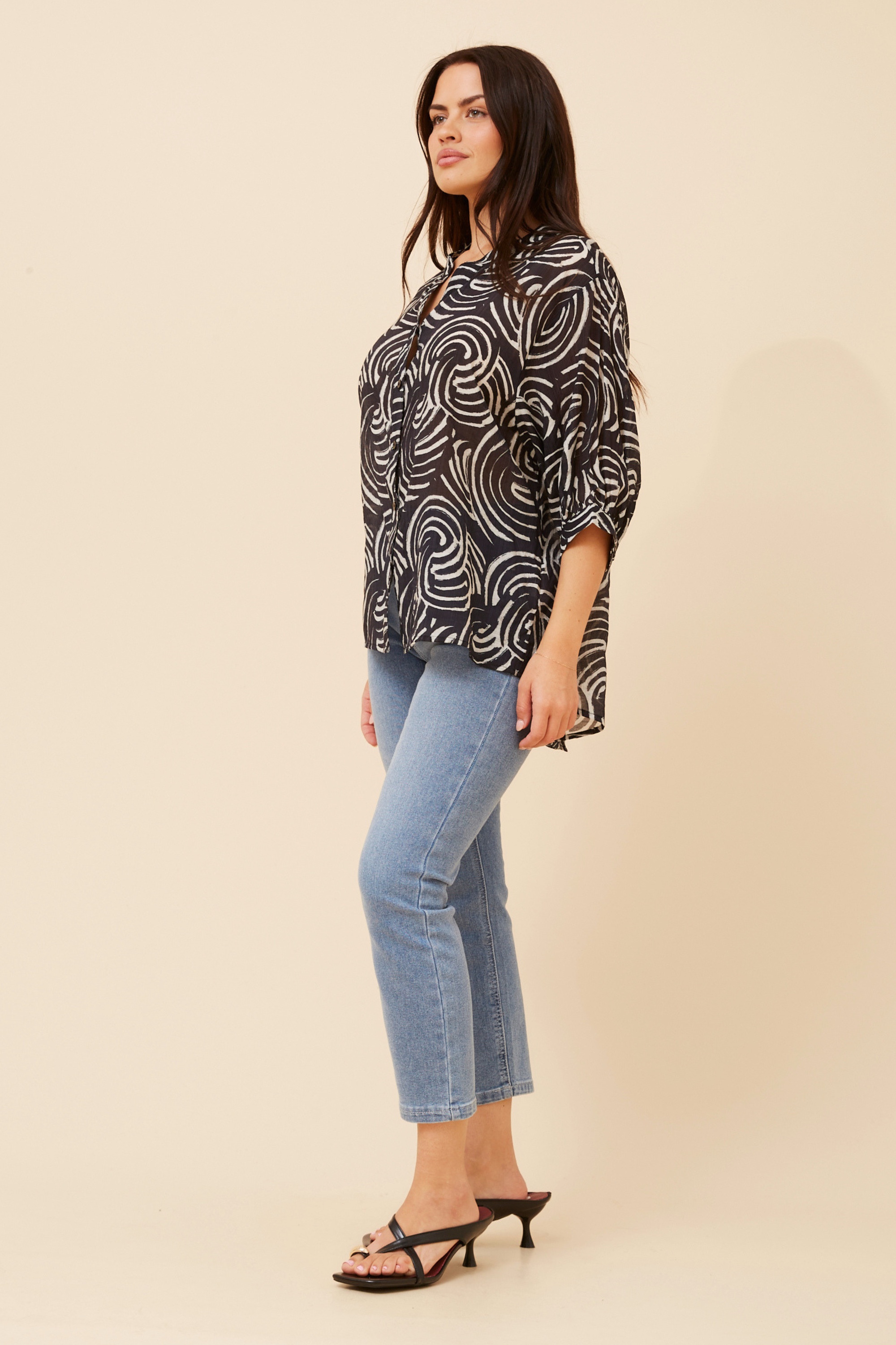 BELINA ABSTRACT PRINT SHIRT