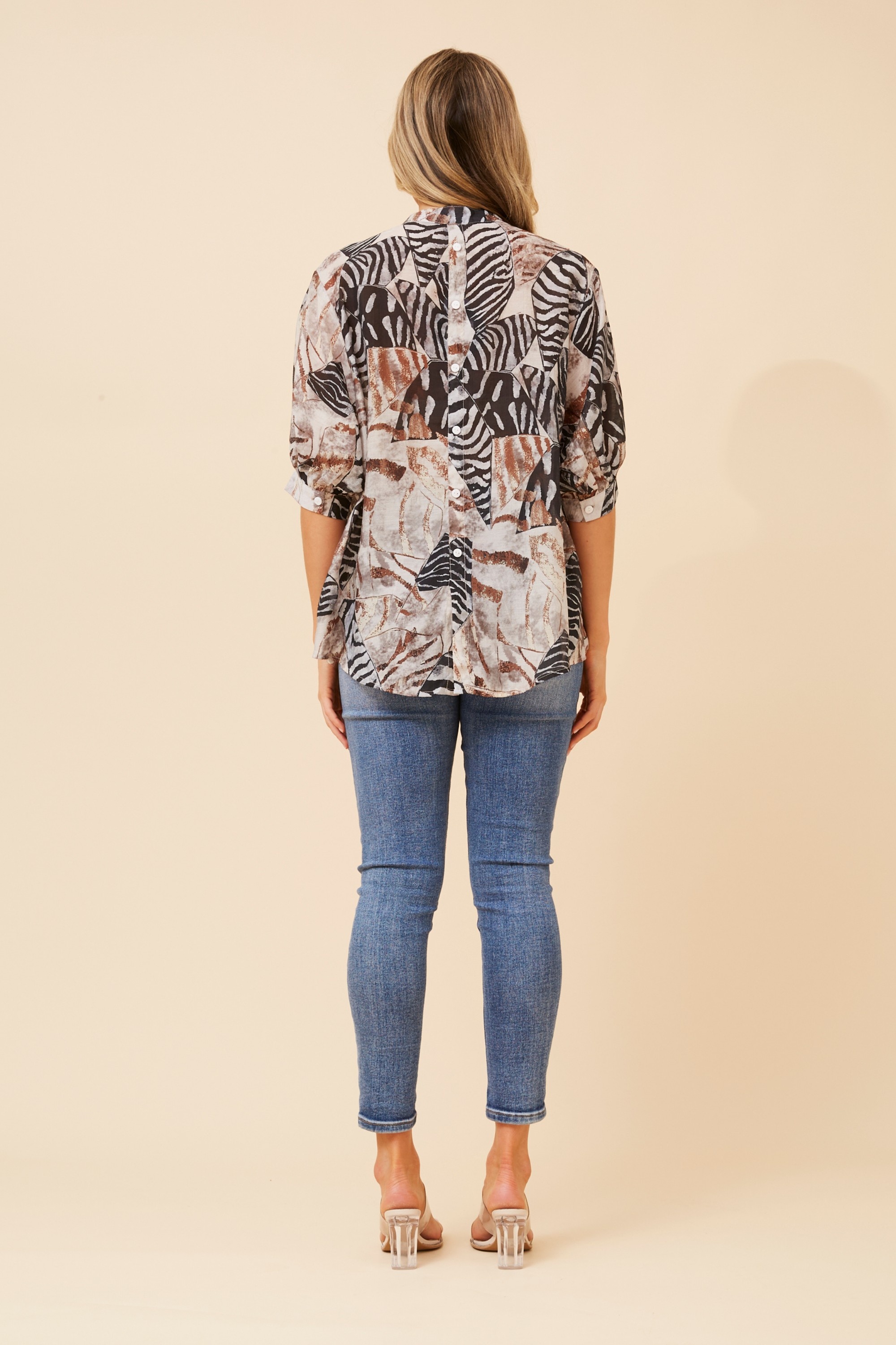 BELINA ANIMAL PRINT SHIRT