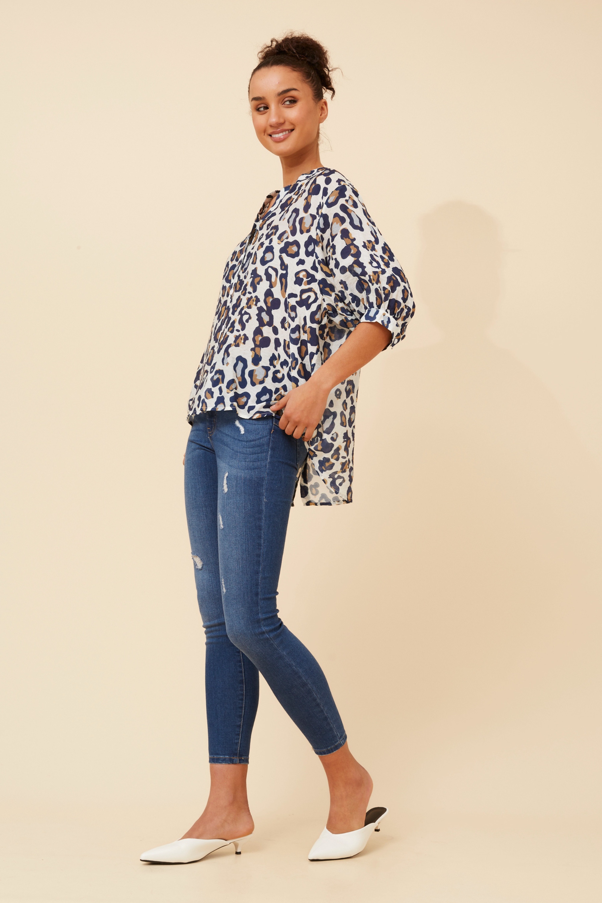 BELINA ANIMAL PRINT SHIRT