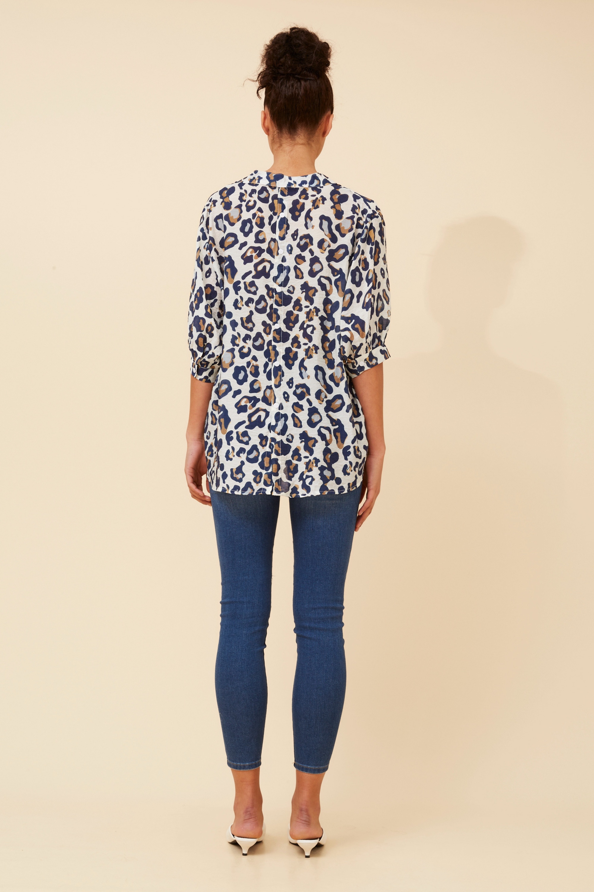 BELINA ANIMAL PRINT SHIRT
