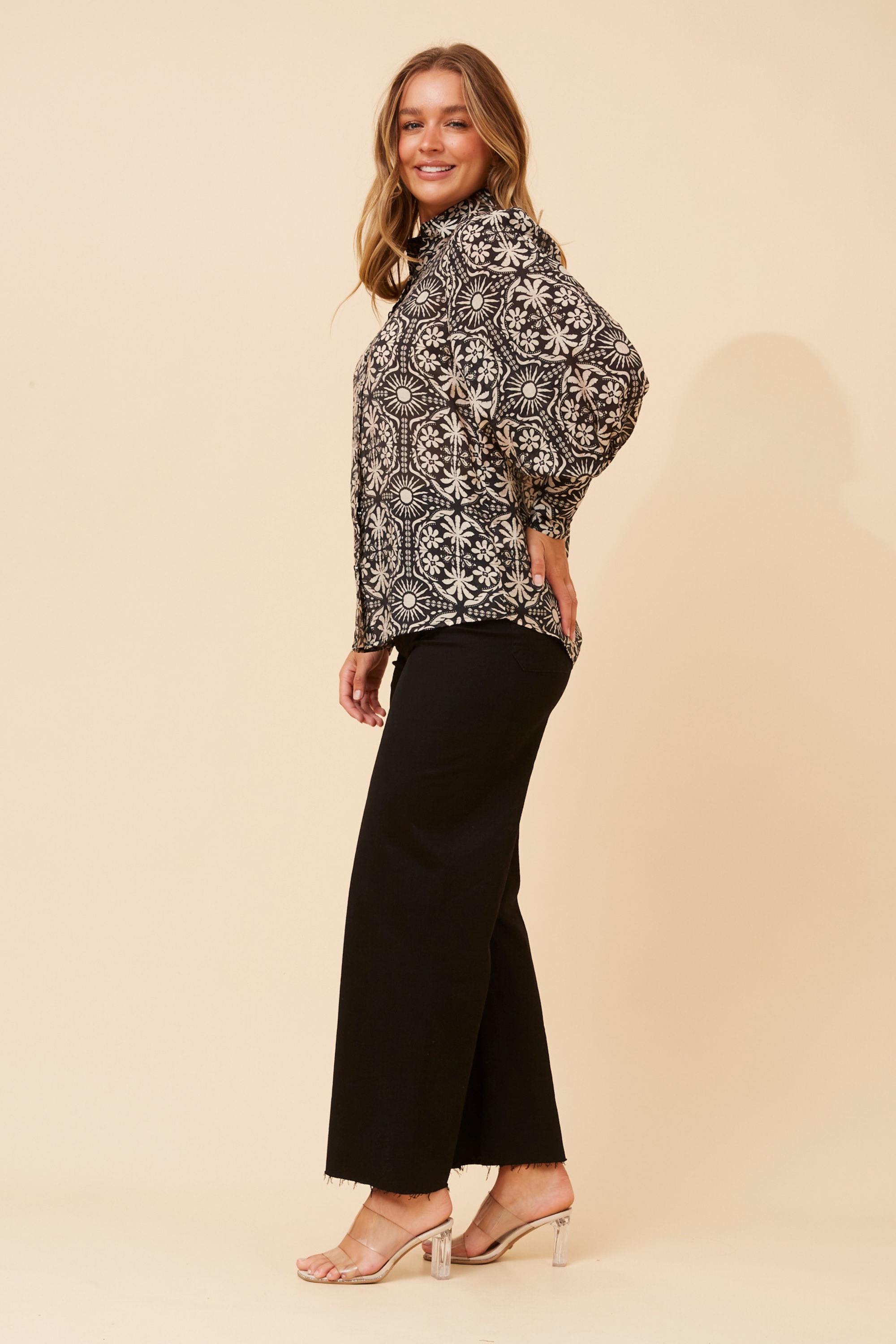 BELLE ABSTRACT PRINT SHIRT