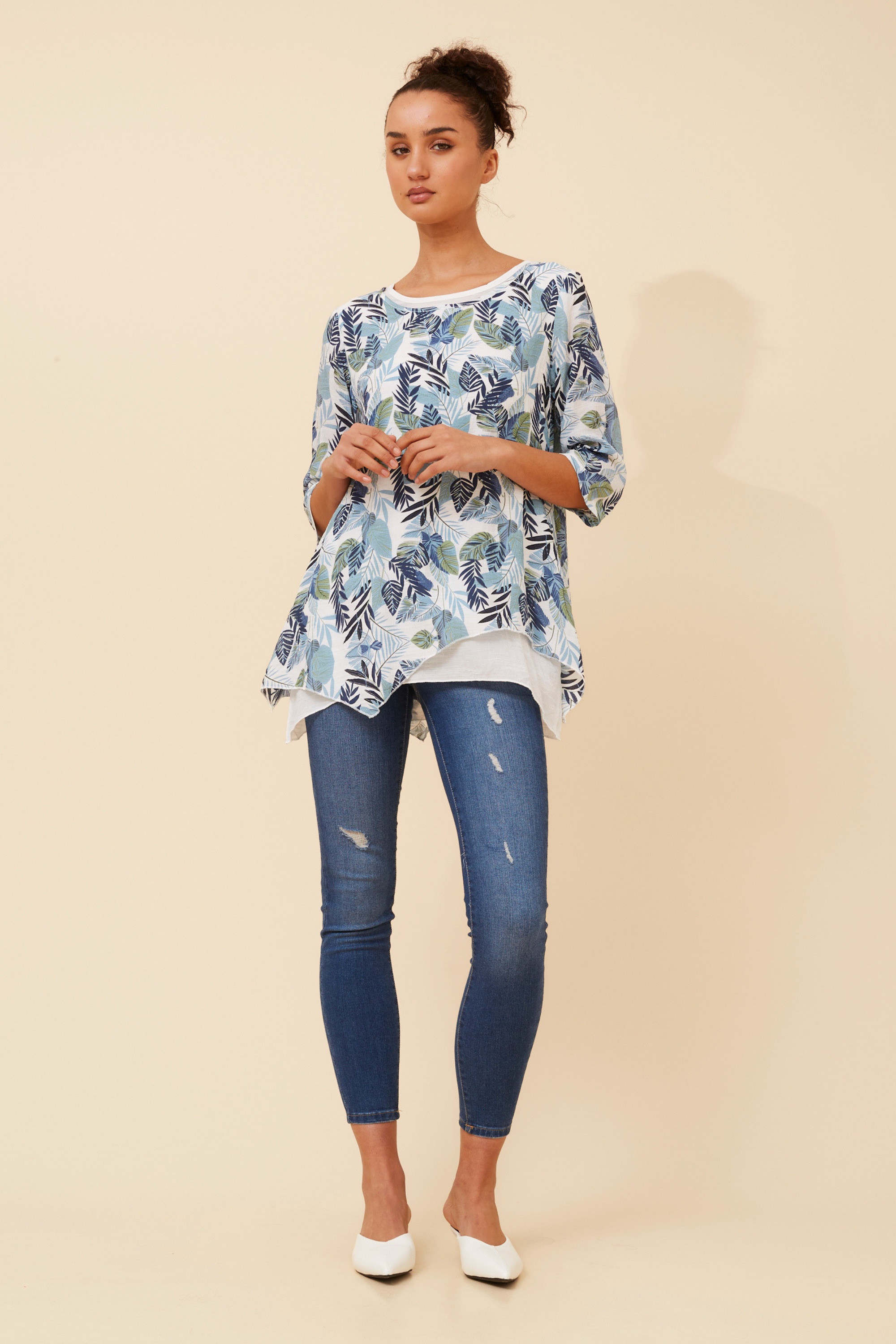 BENI LEAF PRINT TOP