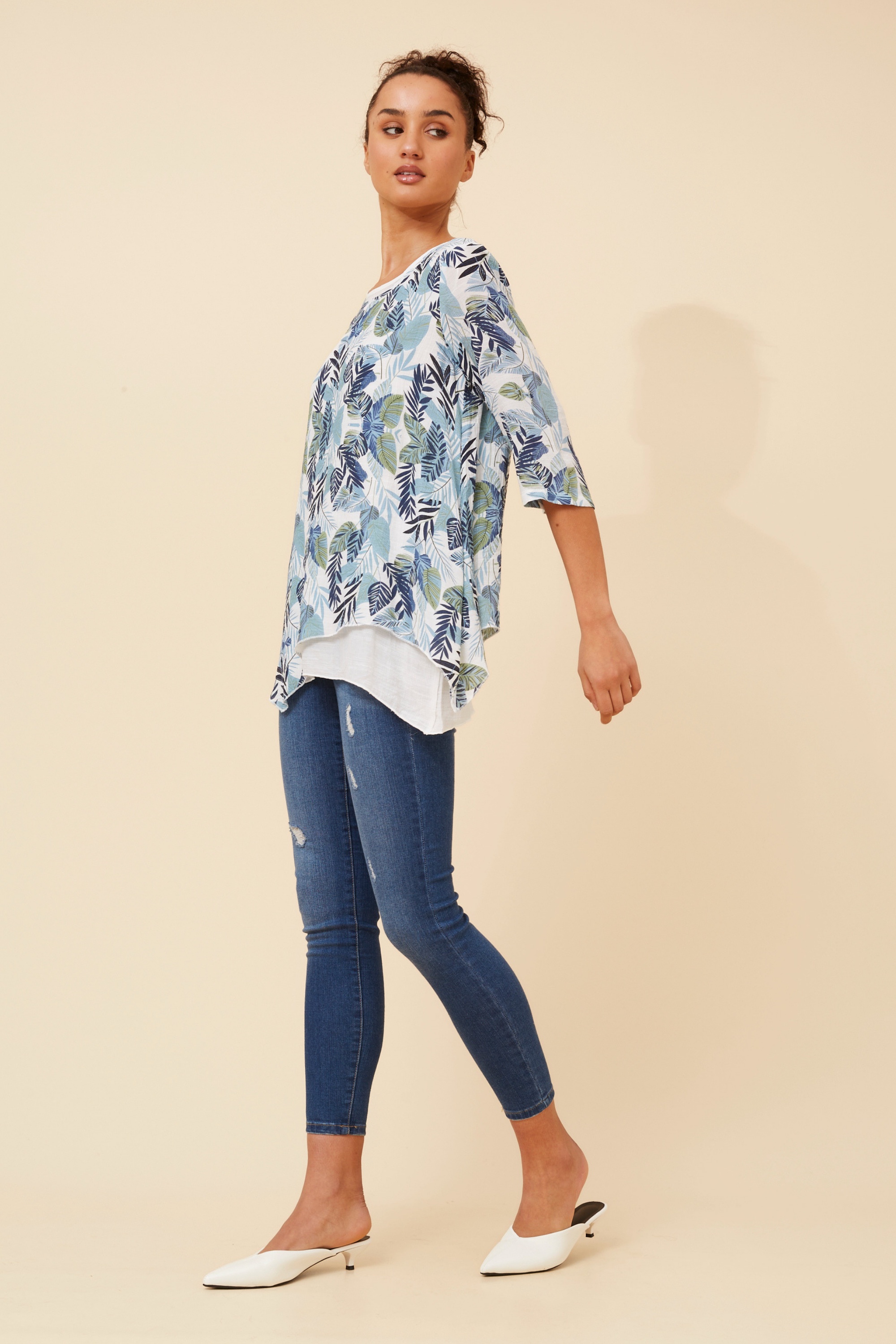 BENI LEAF PRINT TOP