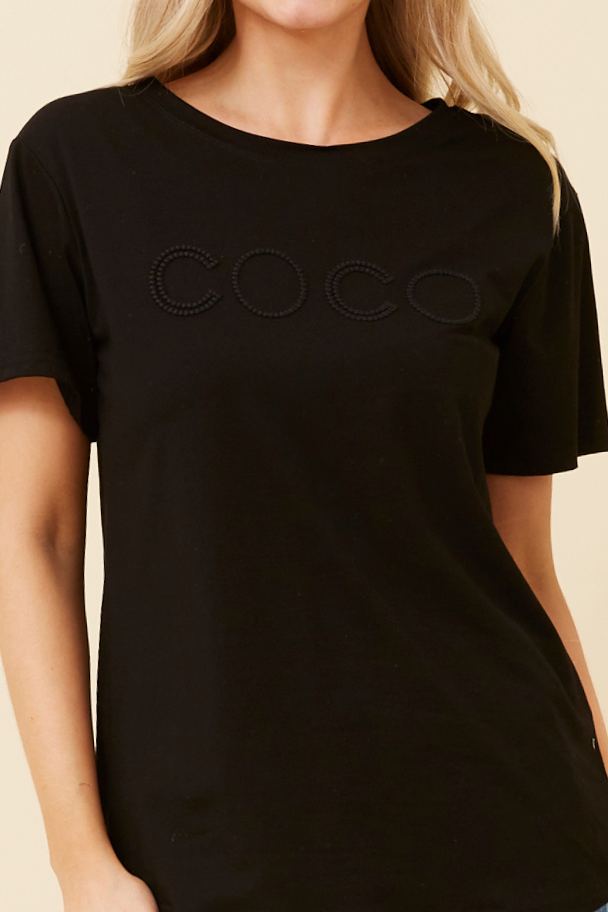 BINDI COCO EMBROIDERED TEE