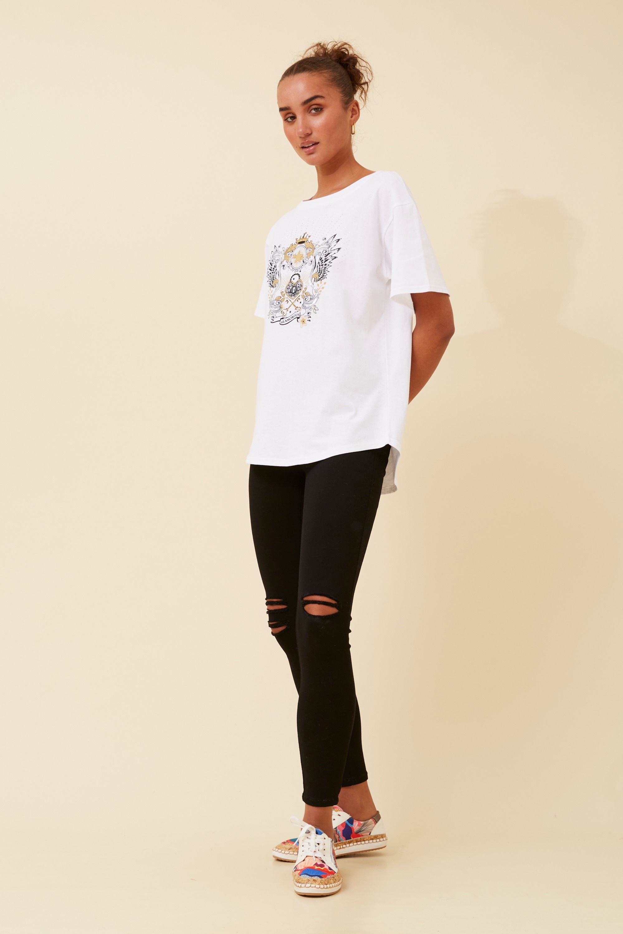 BINDI GRAPHIC PRINT TEE