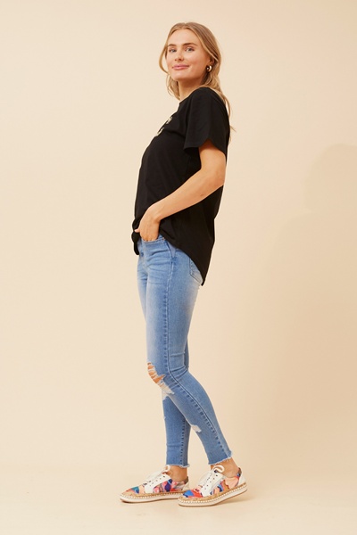 BINDI NYC GRAPHIC TEE