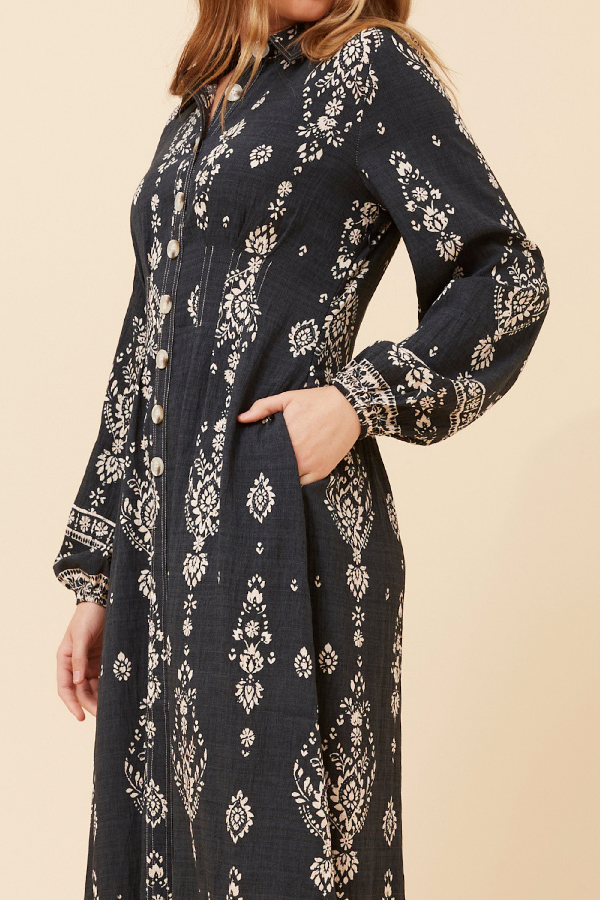 BREETA BORDER PRINT MIDI DRESS