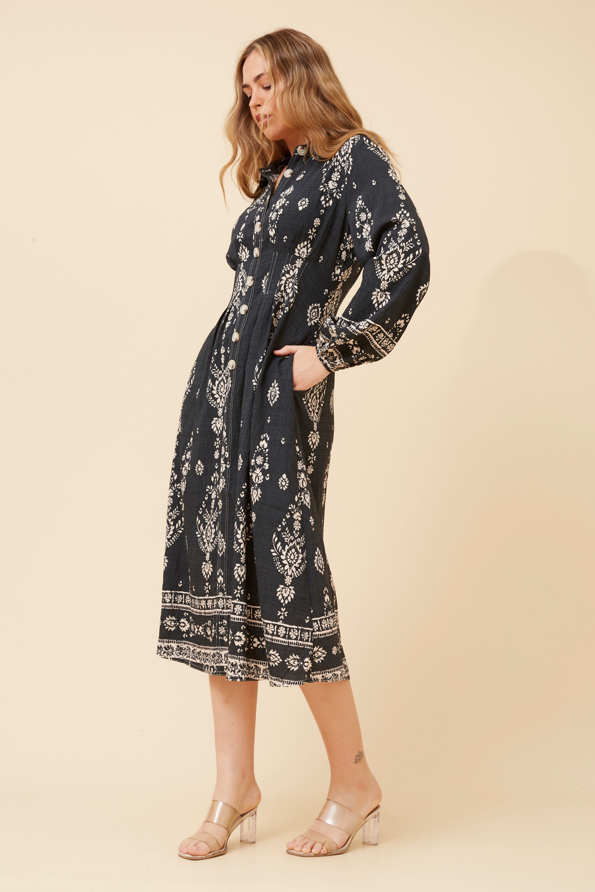 BREETA BORDER PRINT MIDI DRESS