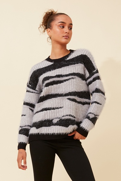BRITA EYELASH YARN KNIT PULLOVER