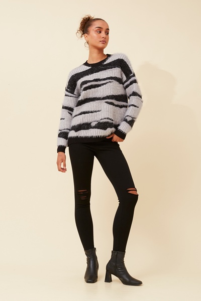 BRITA EYELASH YARN KNIT PULLOVER