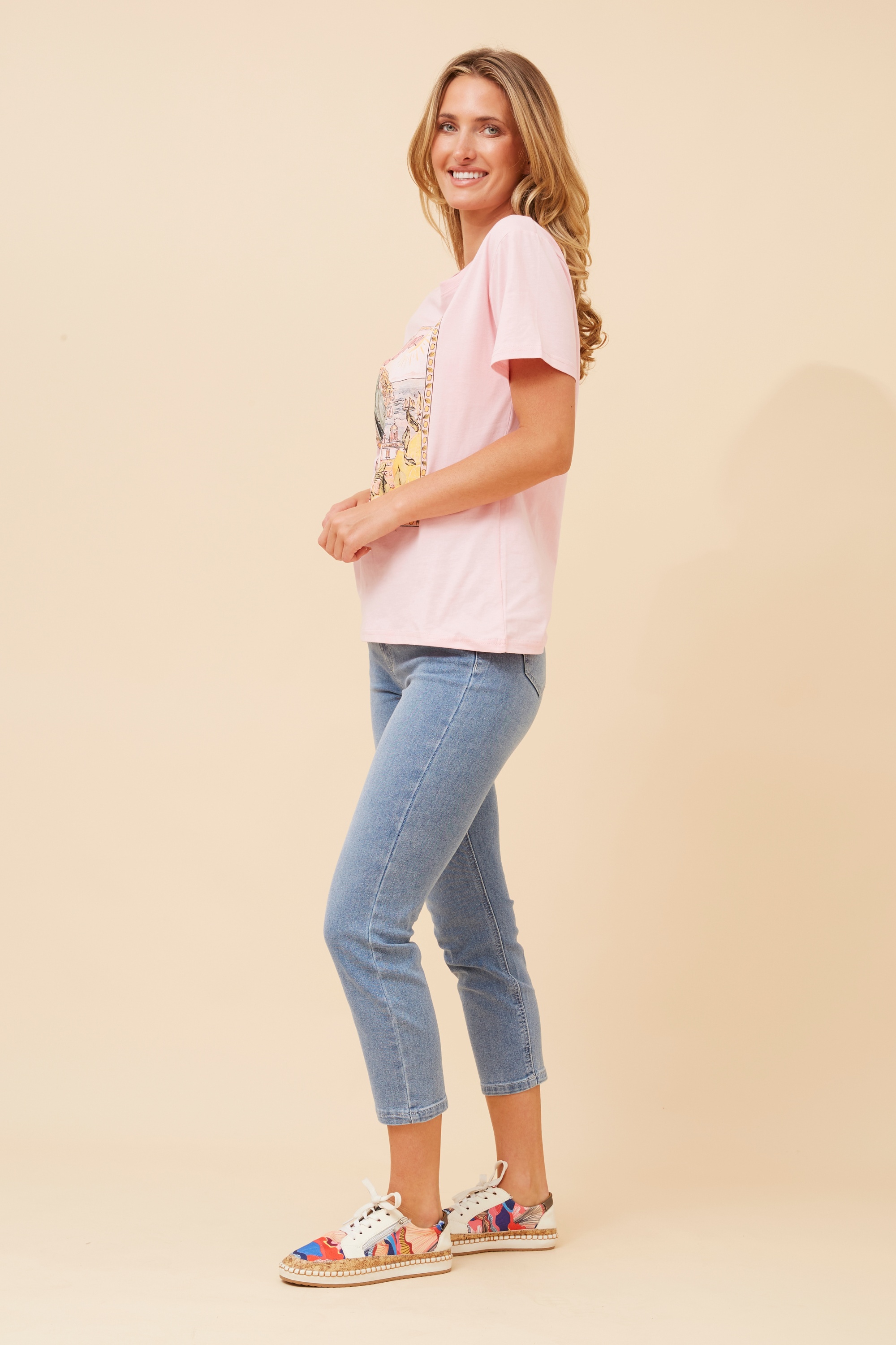 CAMRYN GRAPHIC PRINT TSHIRT