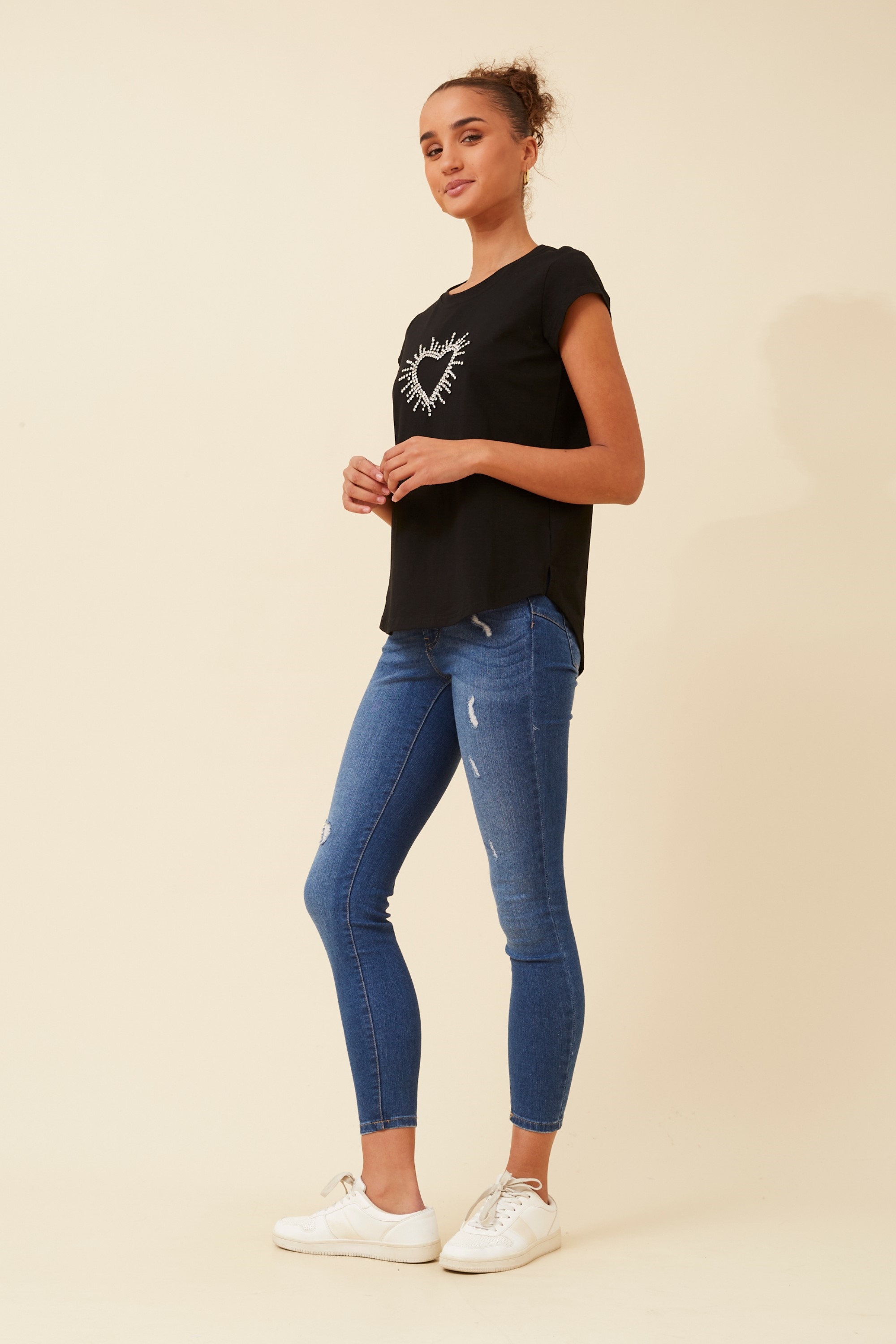 COCO EMBELLISHED TEE
