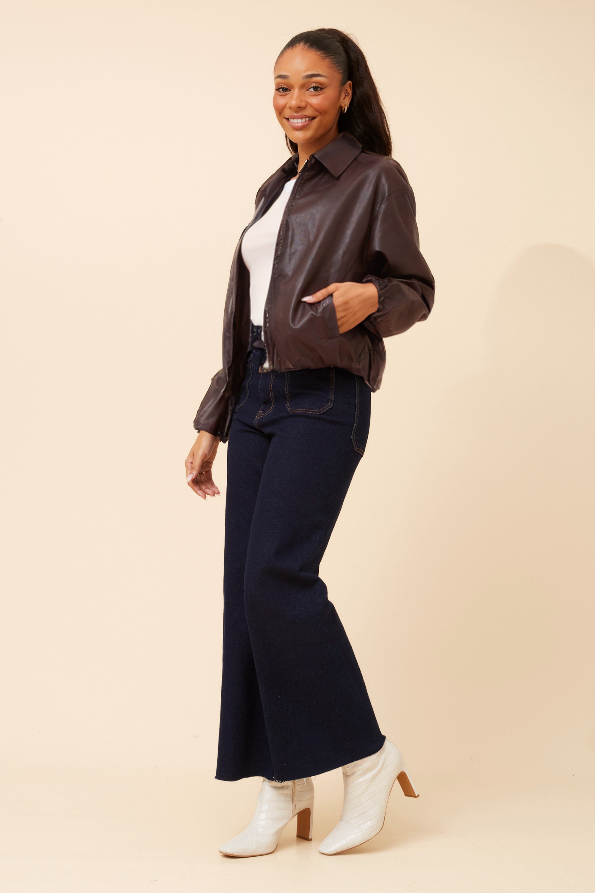 COLLETA SOLID VEGAN LEATHER JACKET