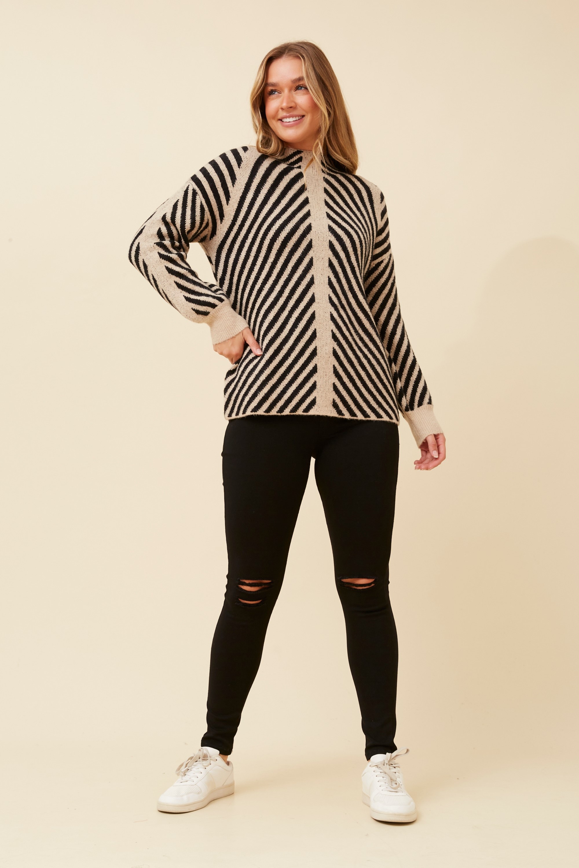 DARRELLE STRIPE PATTERN PULLOVER