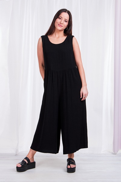 Deep V-back jumpsuit