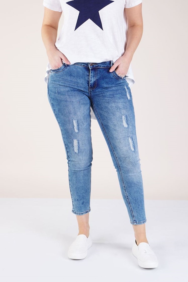 DISTRESSED SKINNY JEANS DISTRESSED SKINNY JEANS