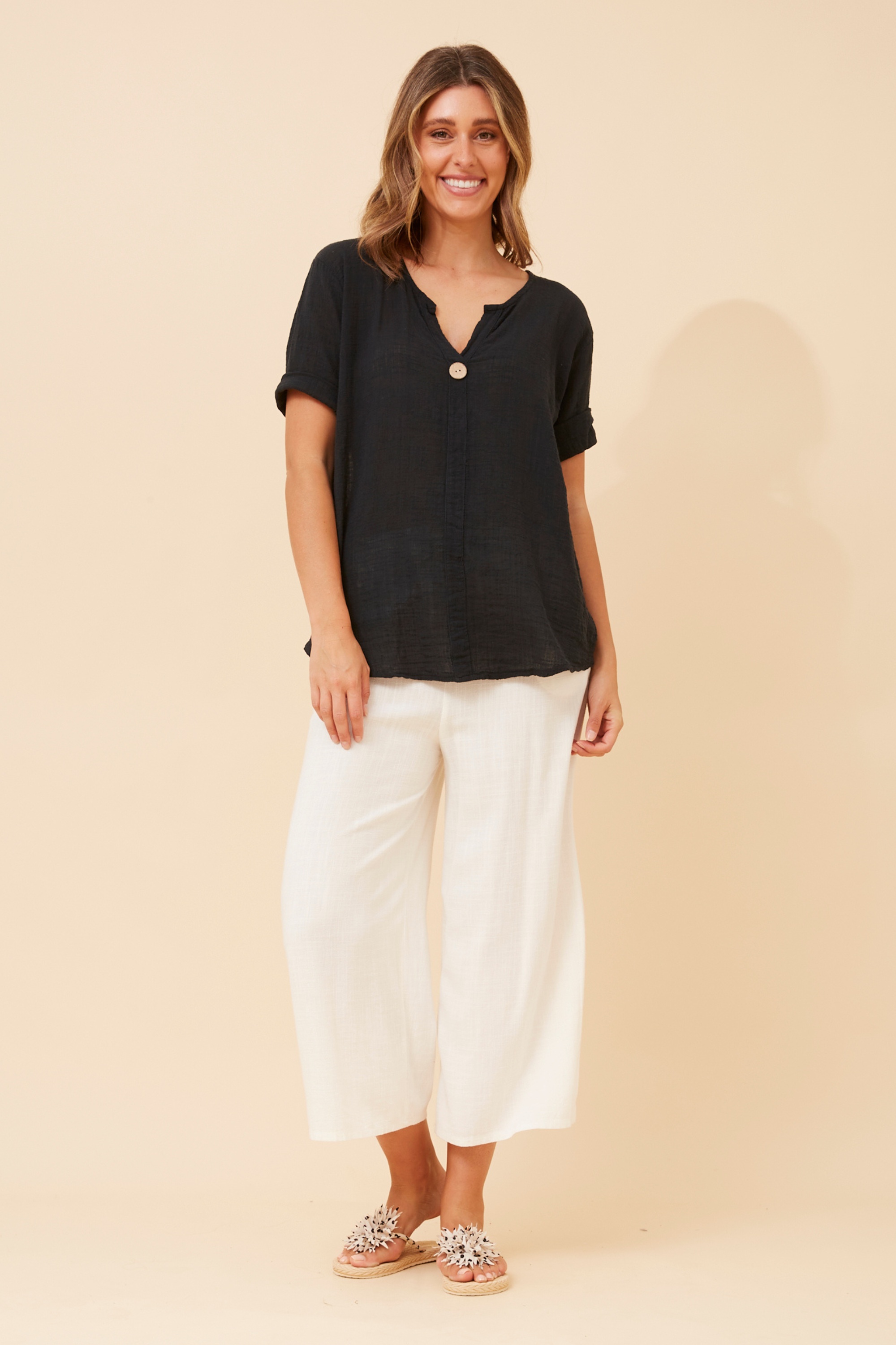 DONILA STATEMENT BUTTON TOP