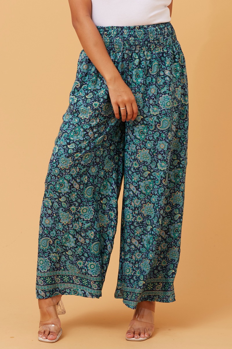 DOVER FLARED PAISLEY PRINT PANTS DOVER FLARED PAISLEY PRINT PANTS