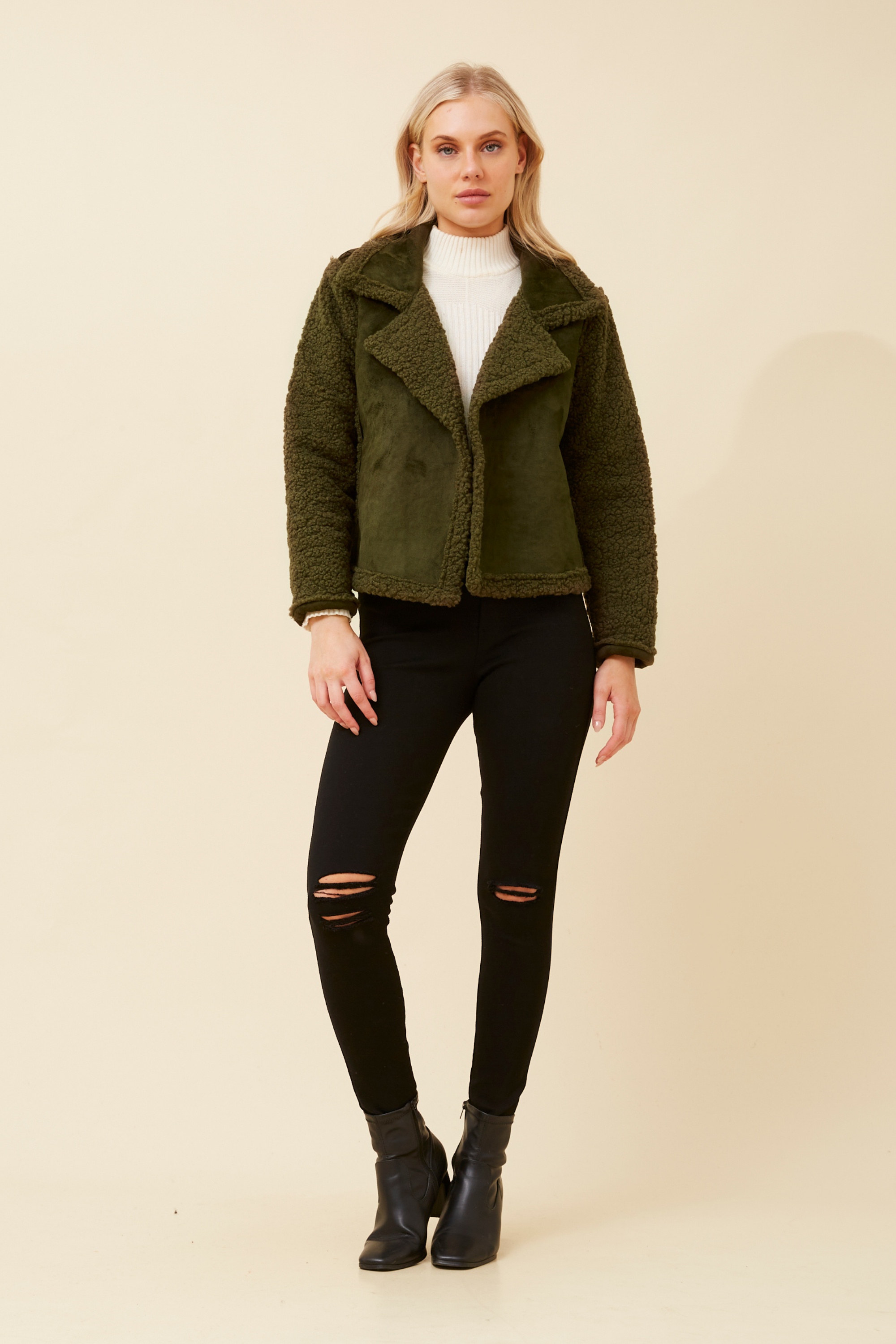 DOVEVA FAUX SUEDE SHERPA JACKET