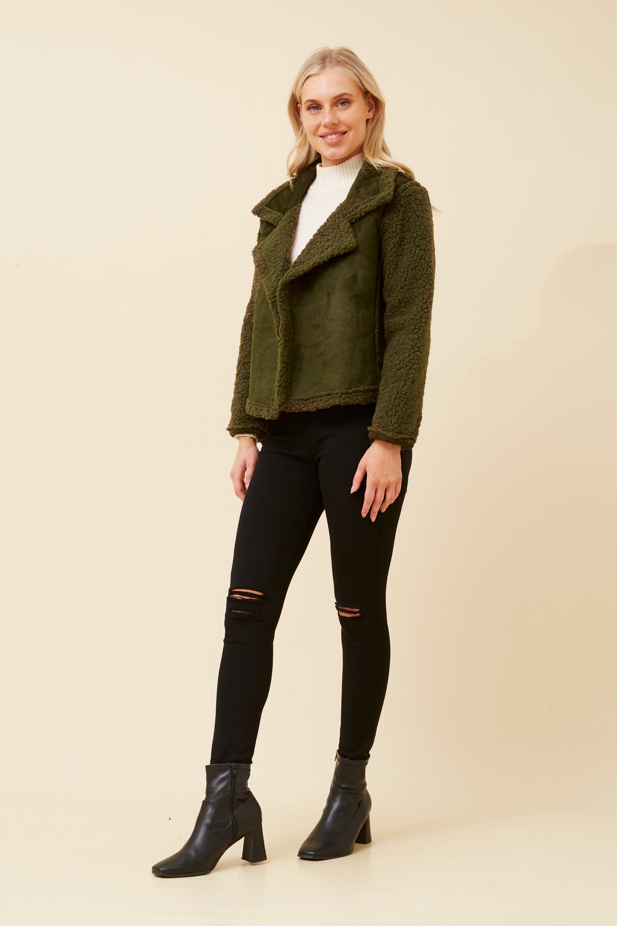 DOVEVA FAUX SUEDE SHERPA JACKET