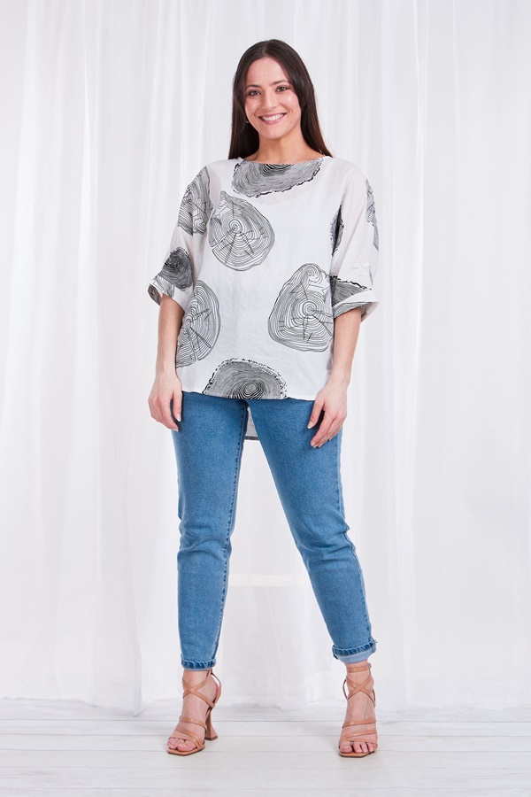 Elbow sleeve printed top