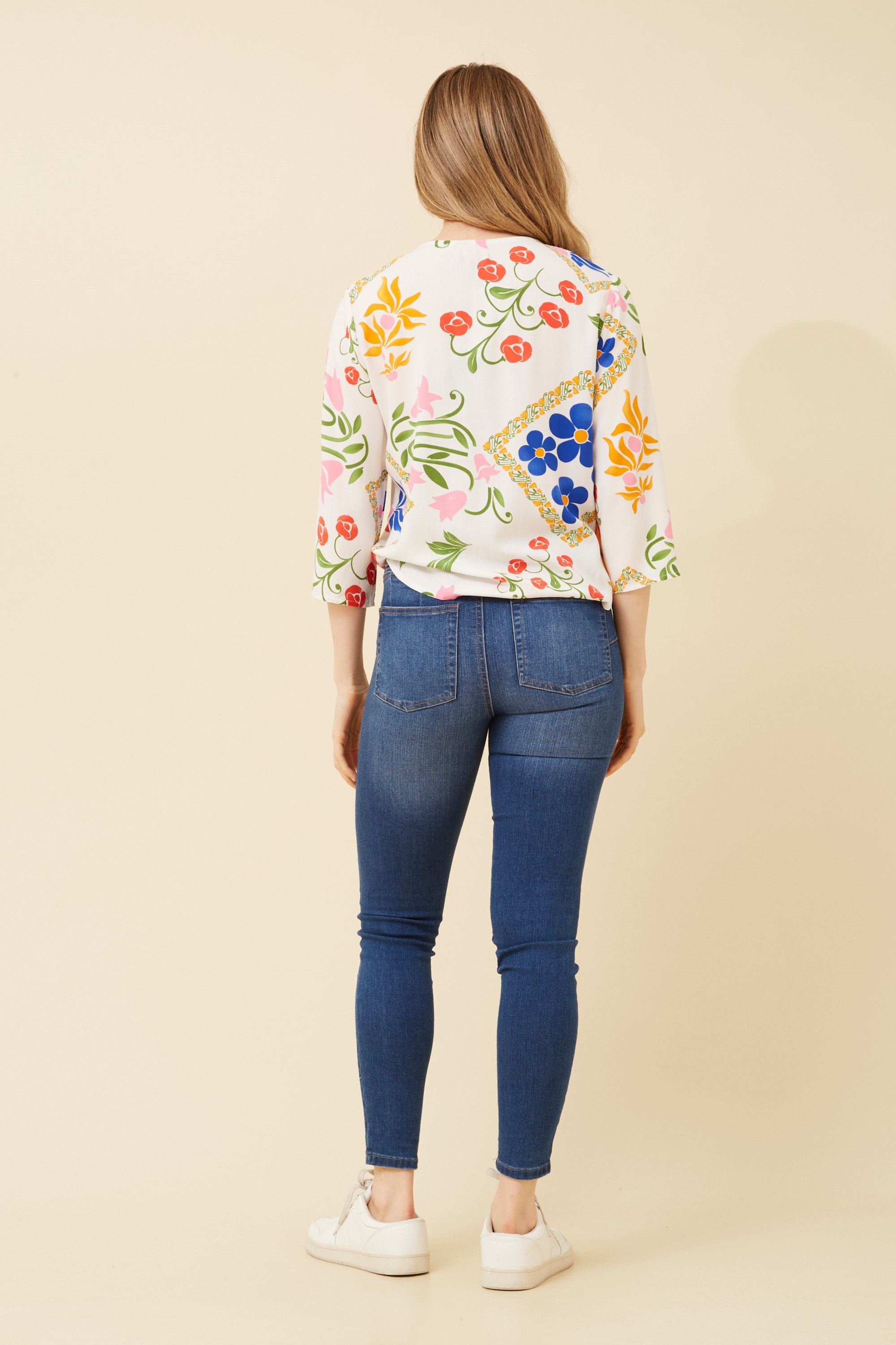 FIA FLORAL TIE-FRONT TOP