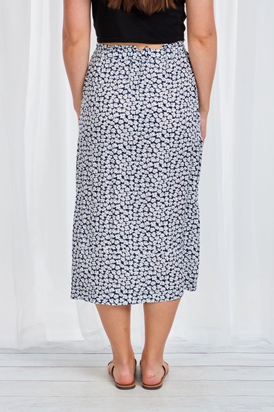FLORAL BUTTON THROUGH MIDI SKIRT