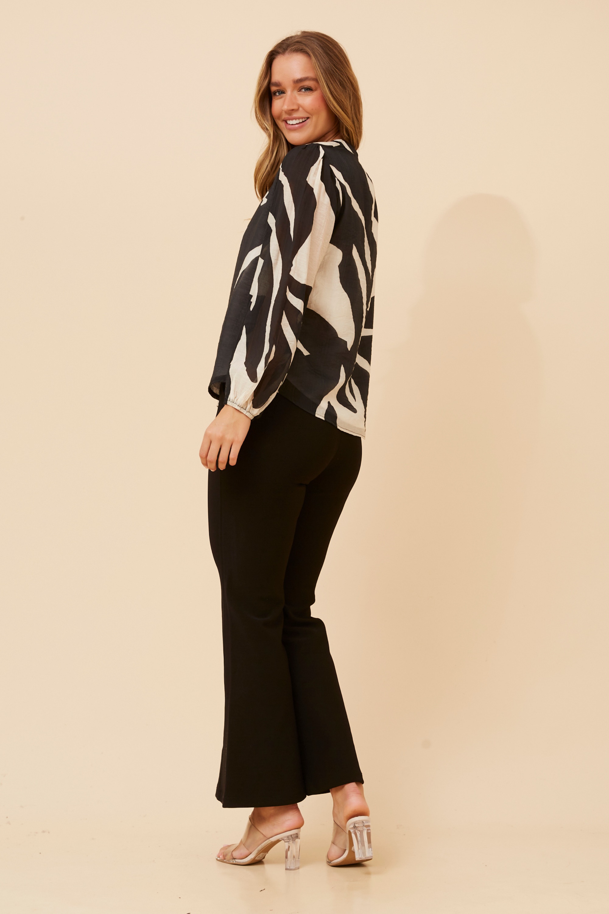 GALINKA ABSTRACT PRINT BLOUSE