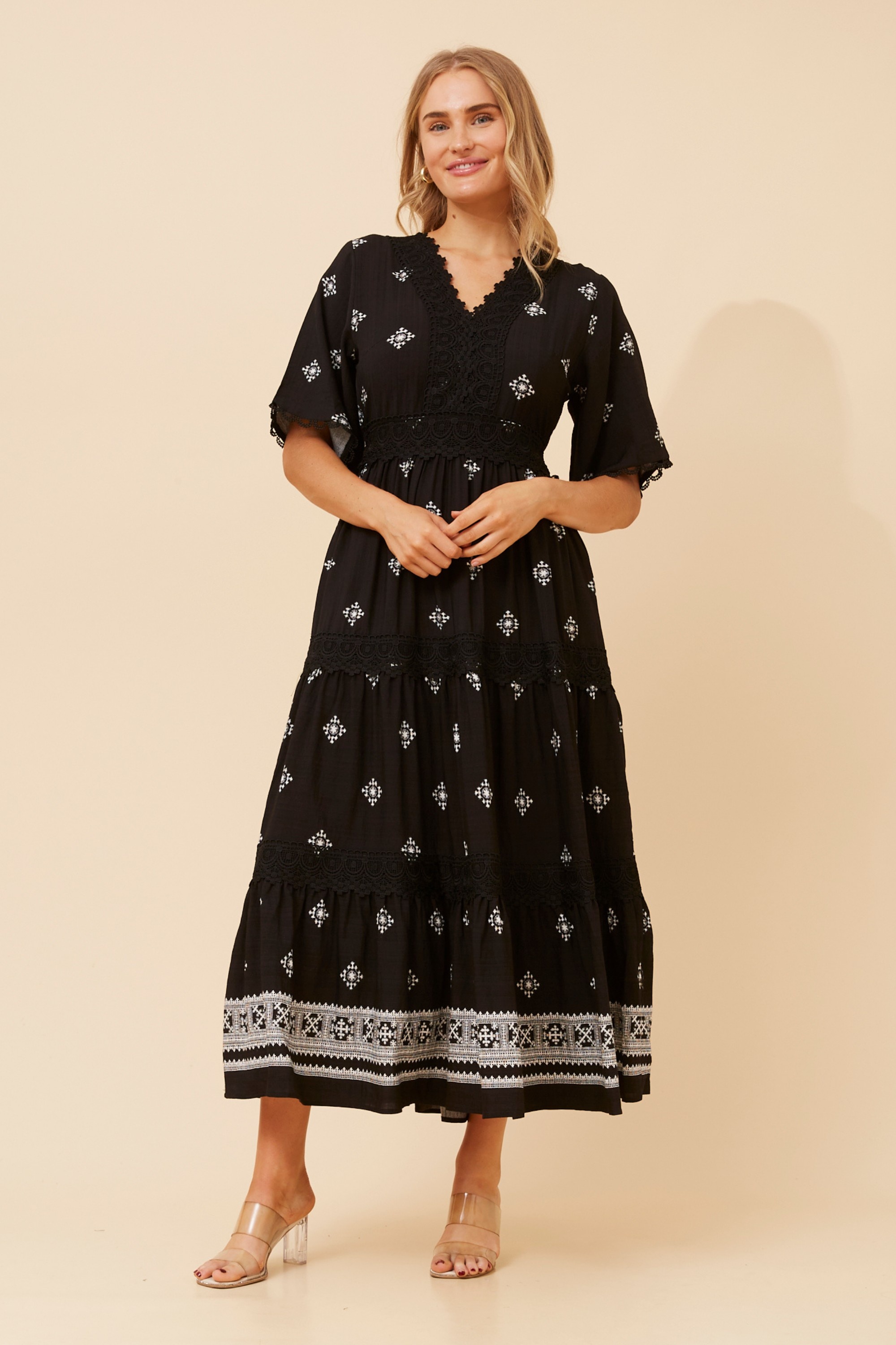 GEENA BORDER PRINT MAXI DRESS