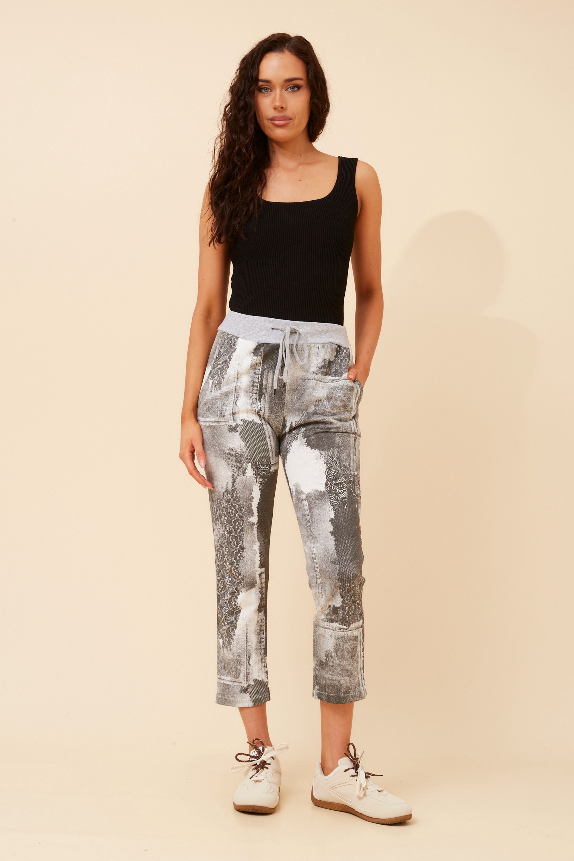 GINNA ABSTRACT PRINT JOGGER PANTS