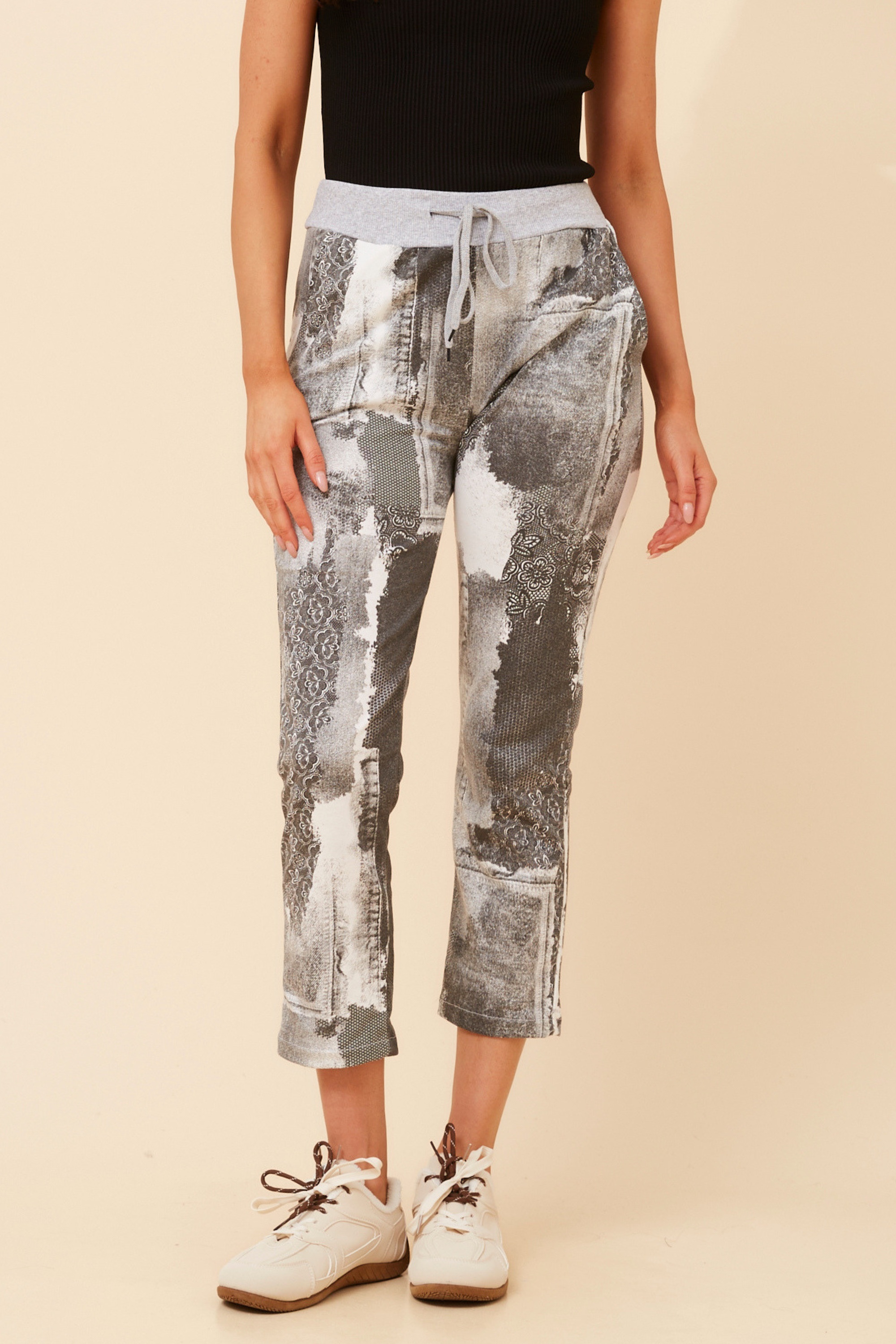 GINNA ABSTRACT PRINT JOGGER PANTS
