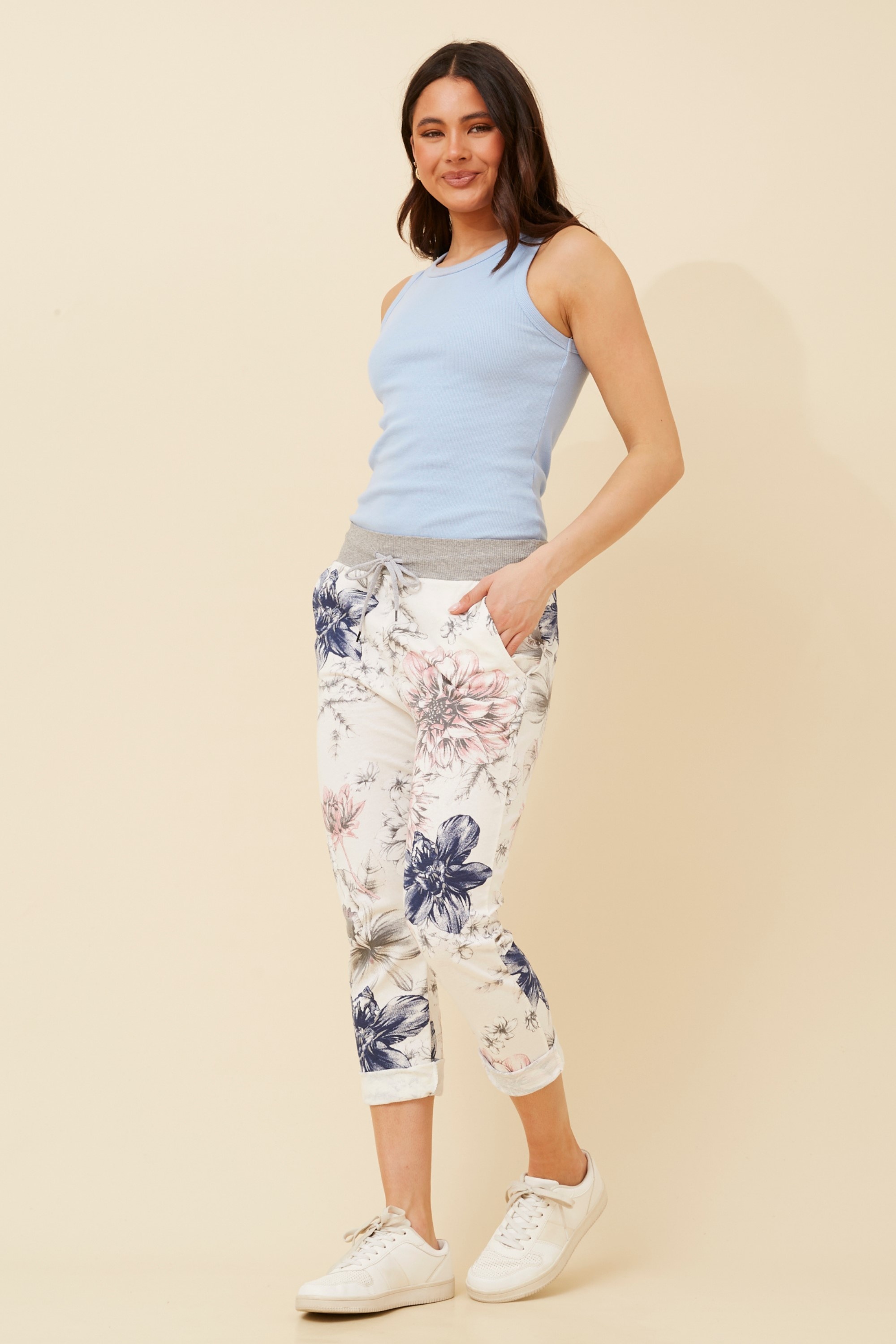 GINNA FLORAL JOGGER PANTS