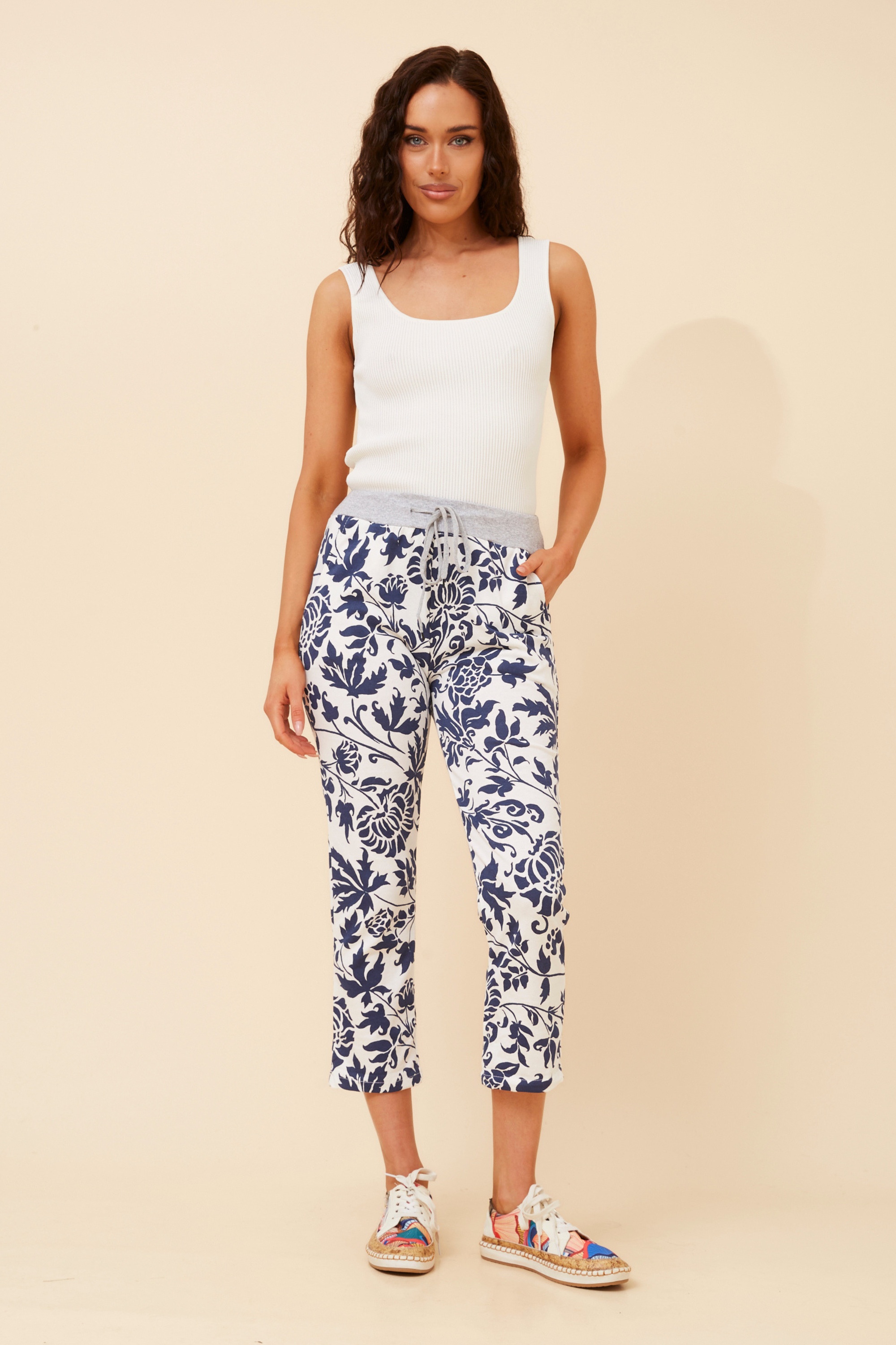 GINNA FLORAL JOGGER PANTS