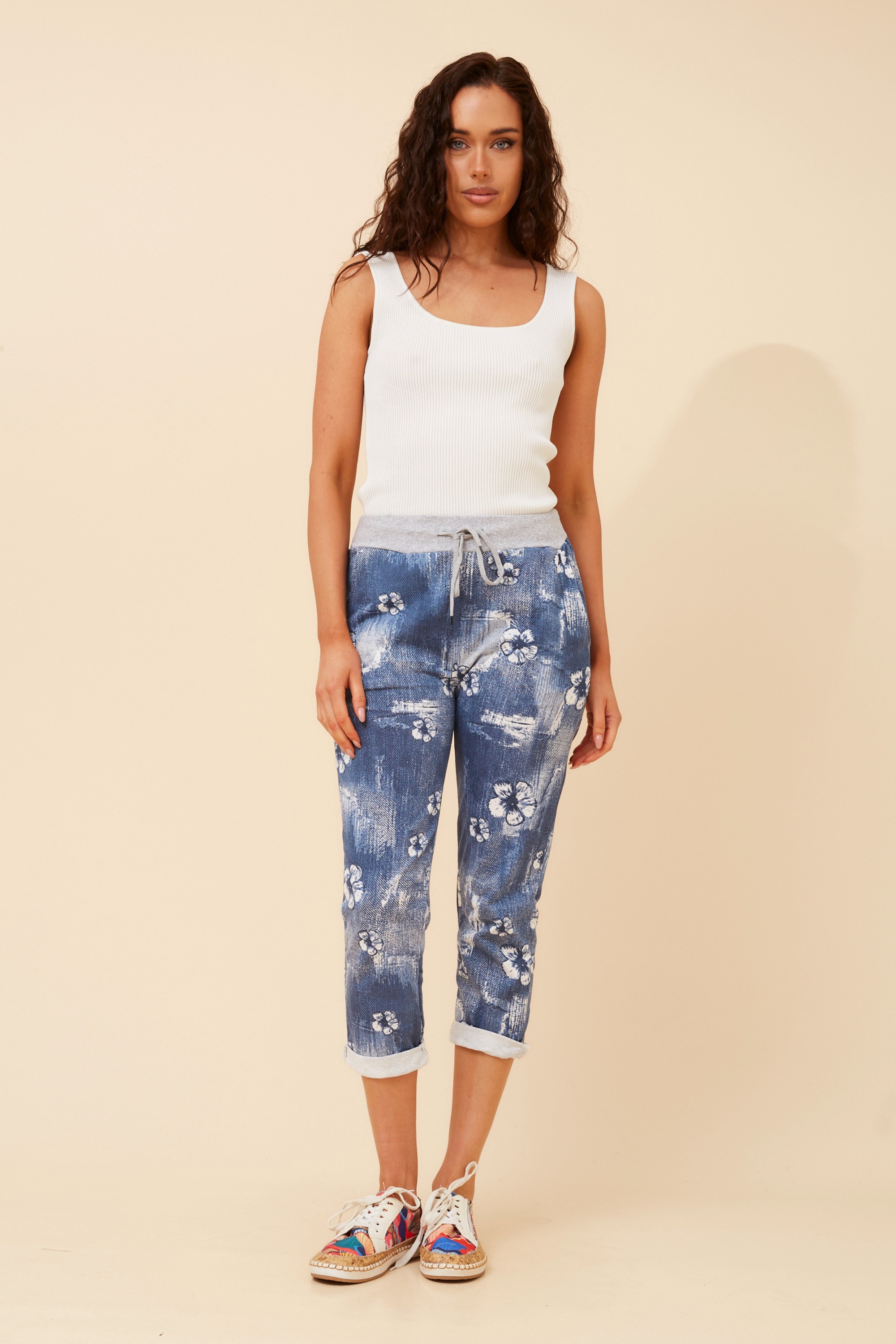 GINNA FLORAL JOGGER PANTS