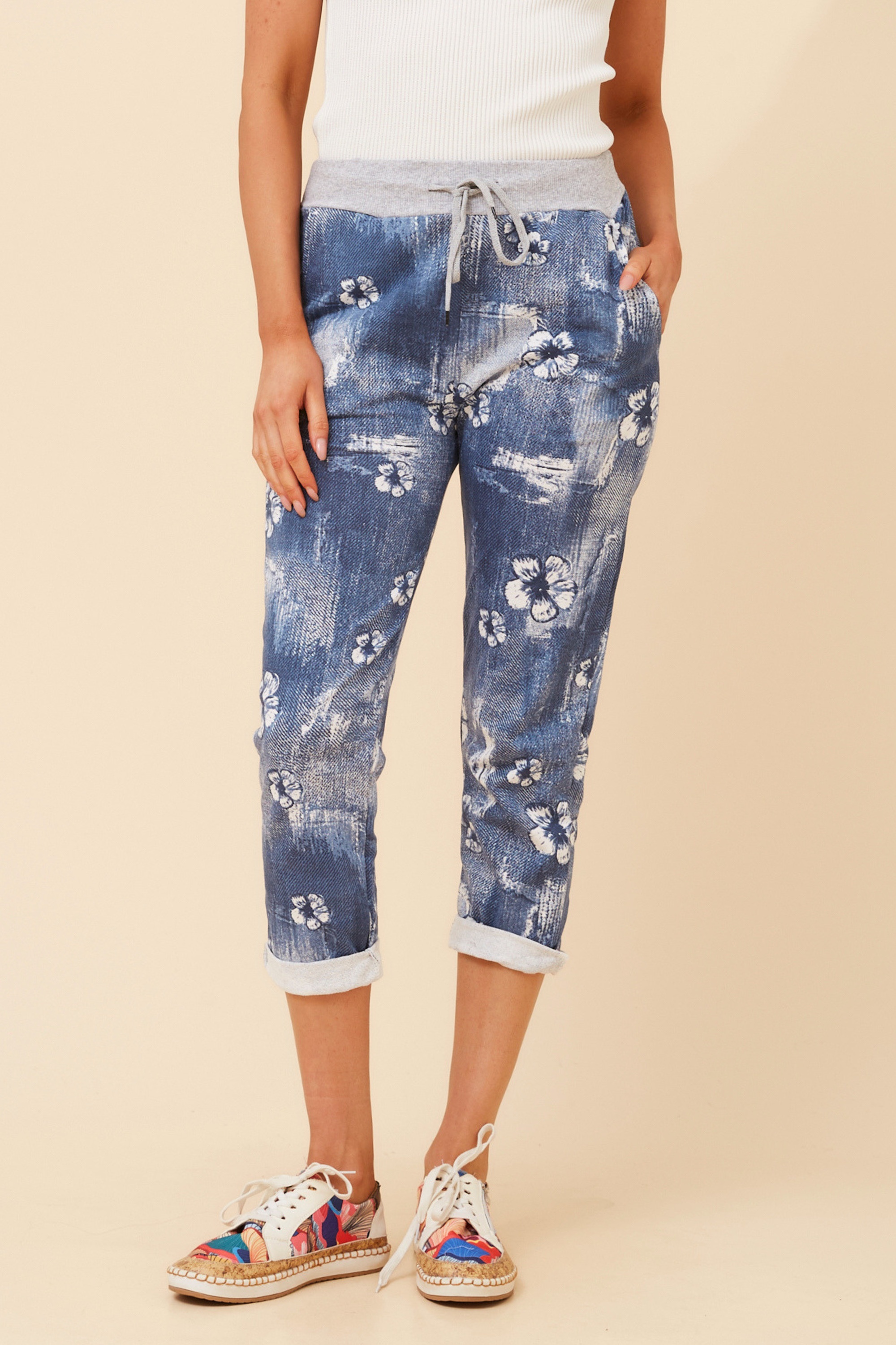 GINNA FLORAL JOGGER PANTS