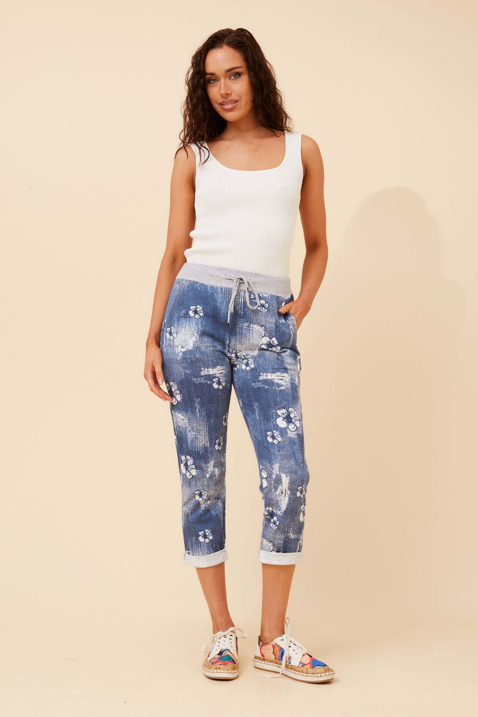 GINNA FLORAL JOGGER PANTS
