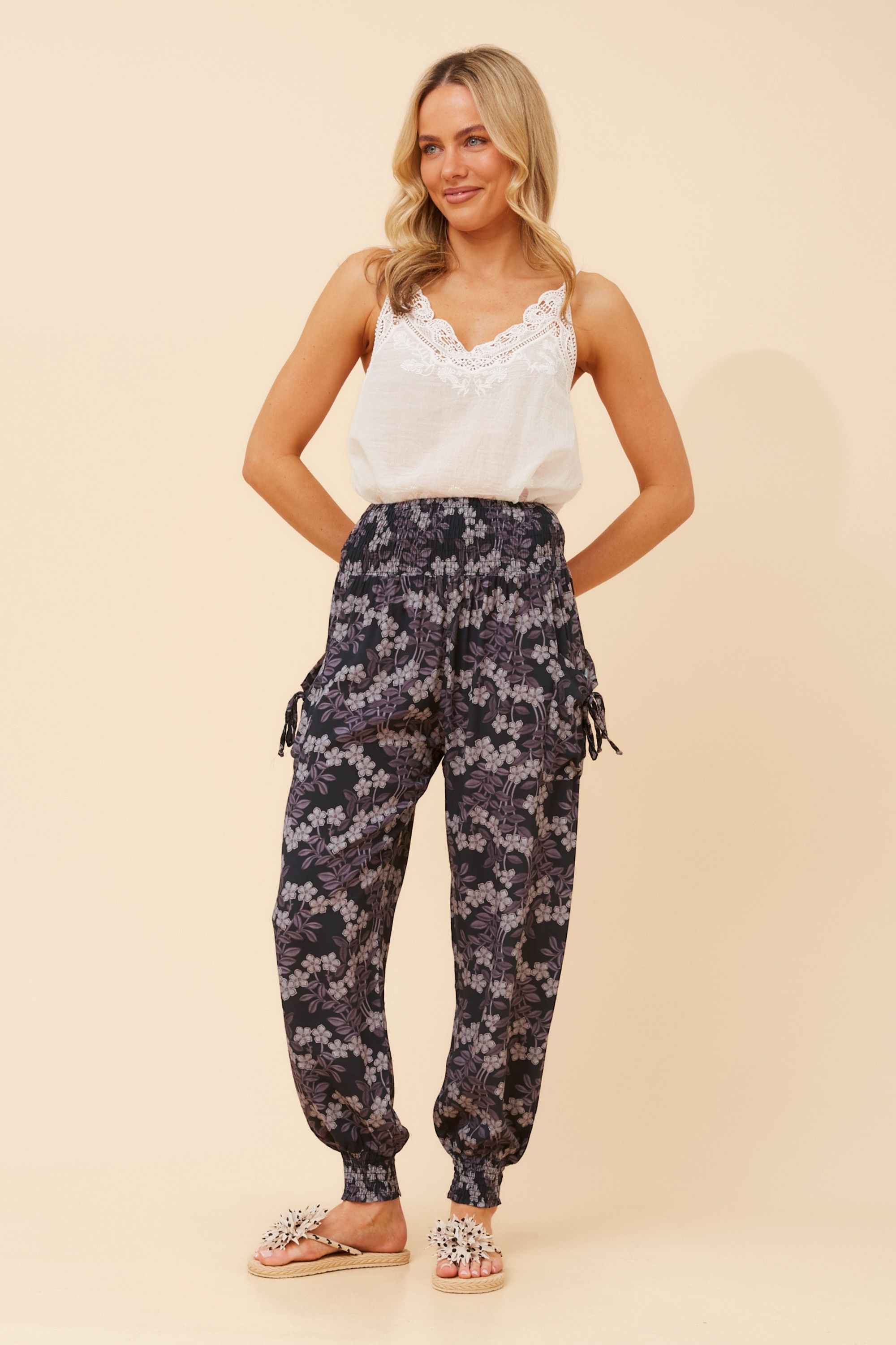 HAREM FLORAL PANTS