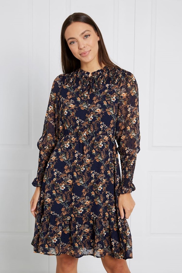 HIGH NECK FLORAL SHORT DRESS HIGH NECK FLORAL SHORT DRESS