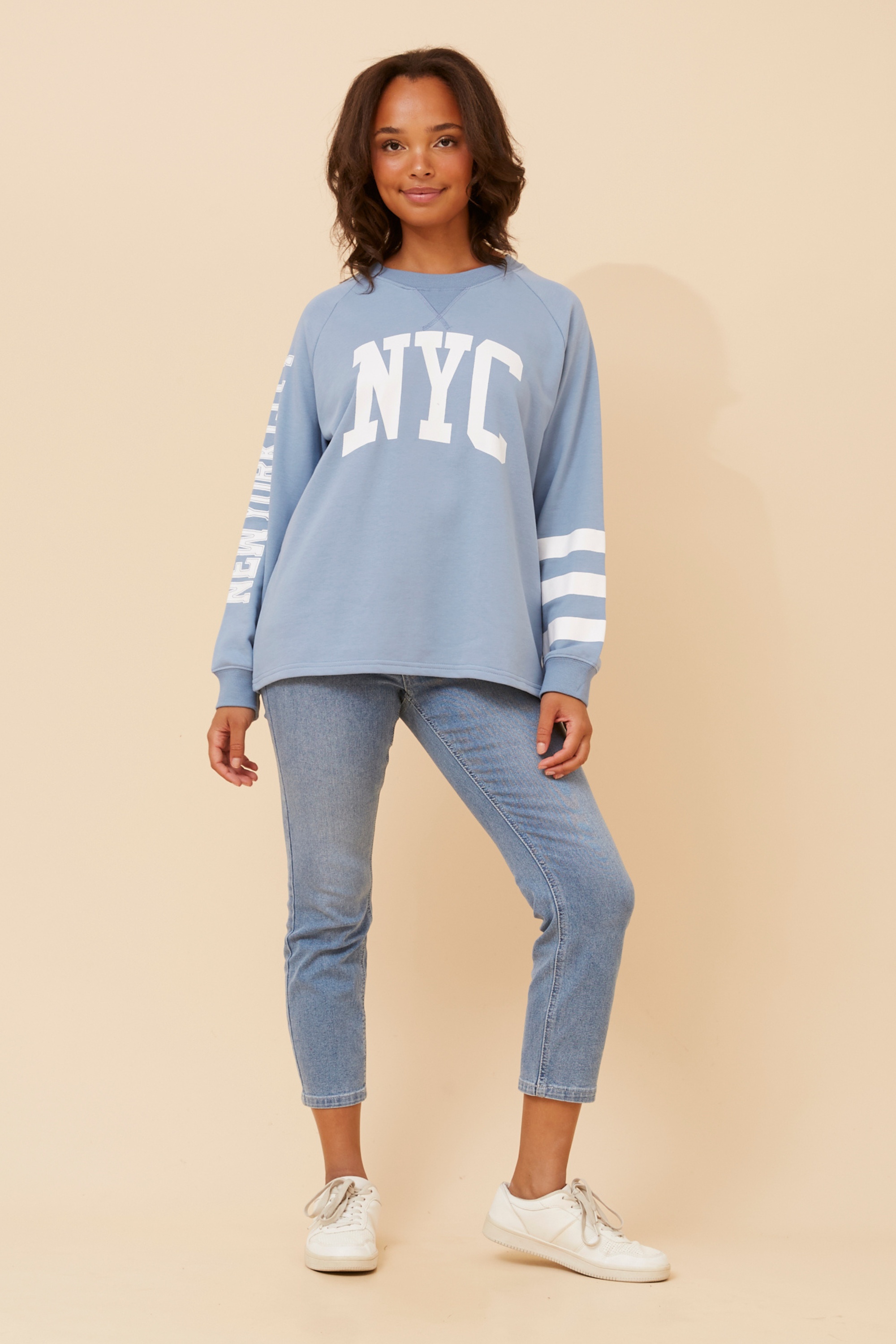 HUETTE GRAPHIC PRINT TOP