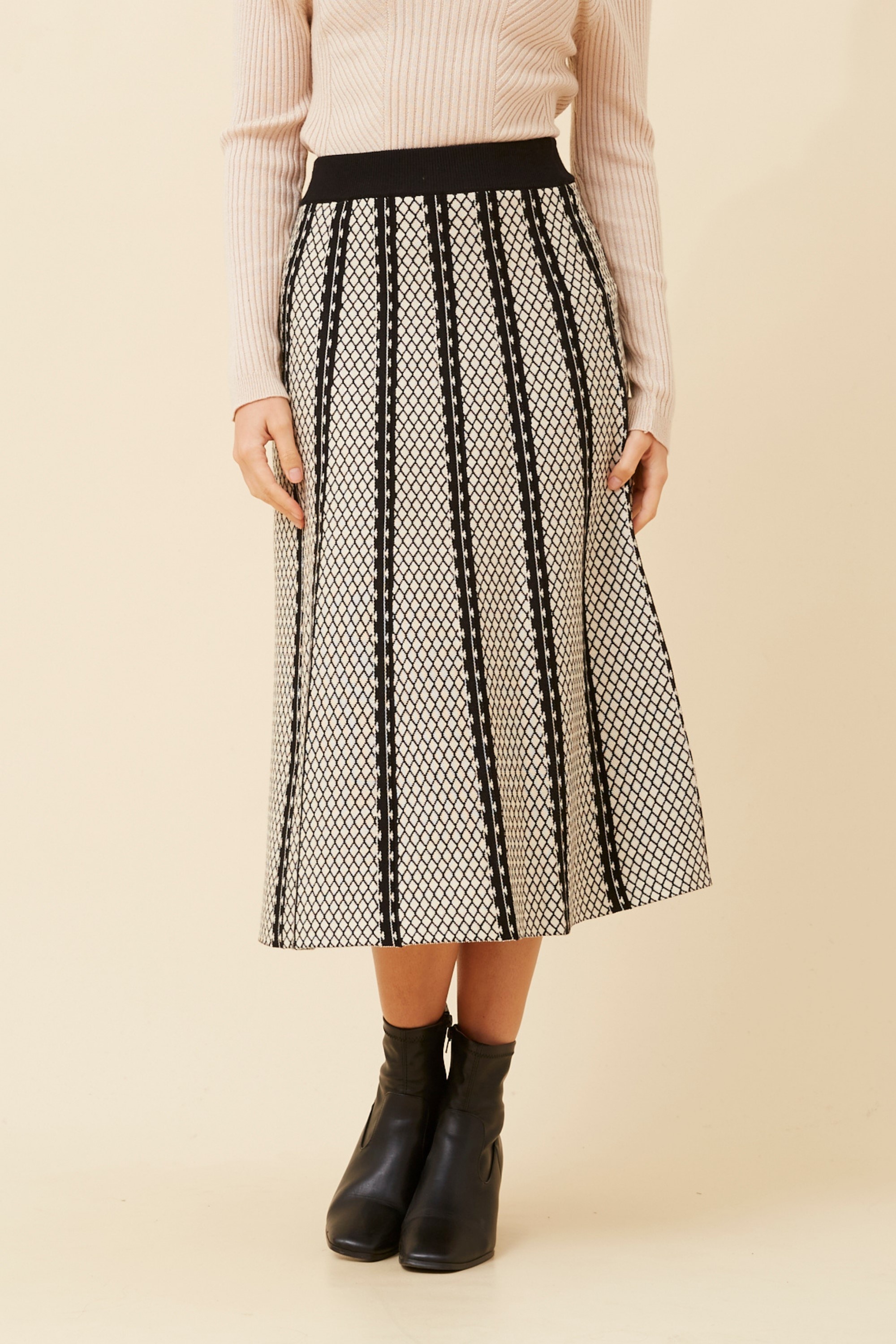 ISA A-LINE KNIT SKIRT