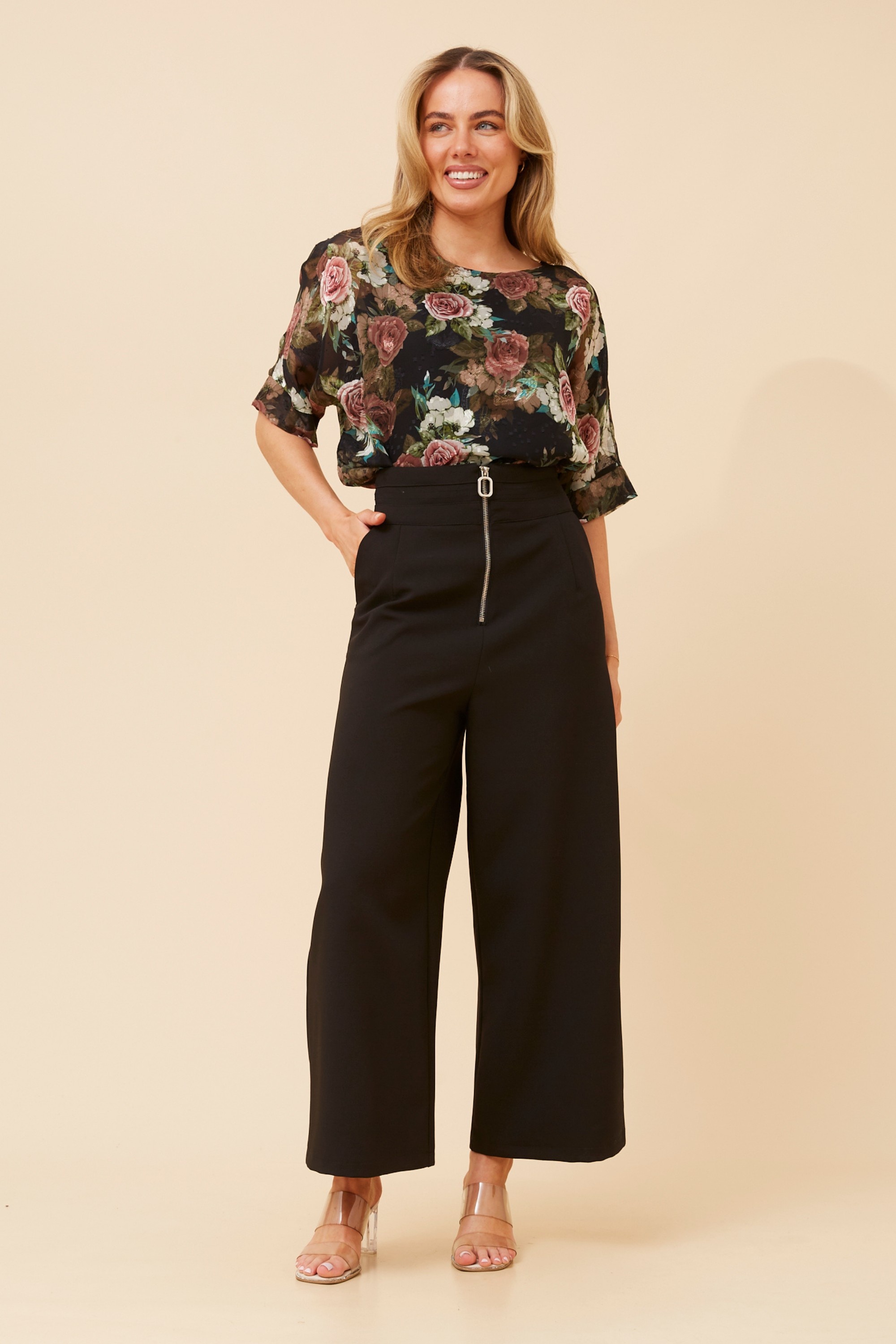 JACOBA FLORAL PRINT TOP