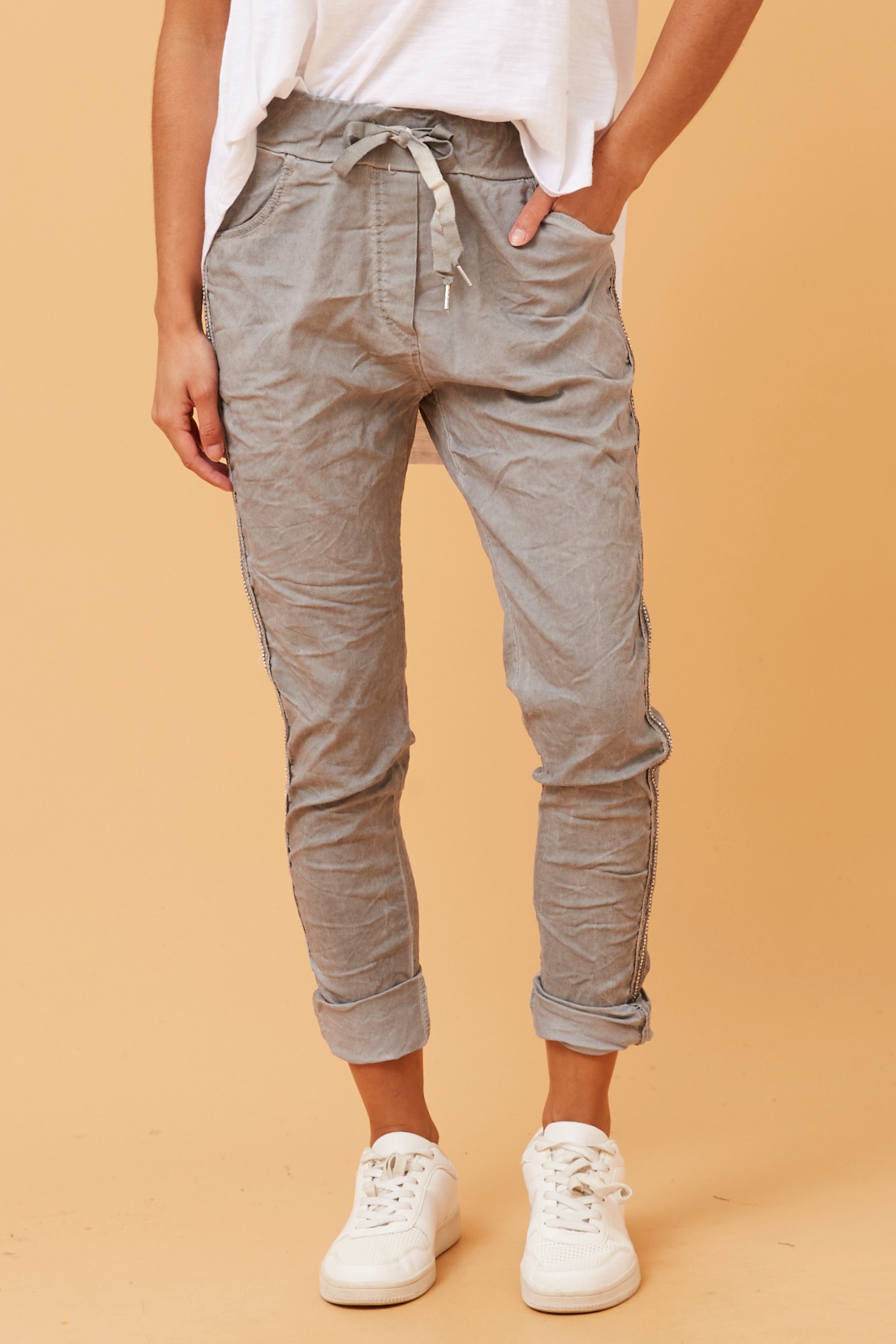 JANJA DIAMANTE DETAIL JOGGER PANTS